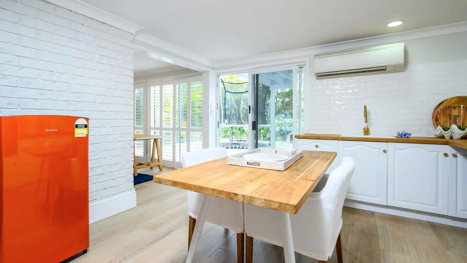 דירה Riverfront Oasis Serene 1brm Retreat