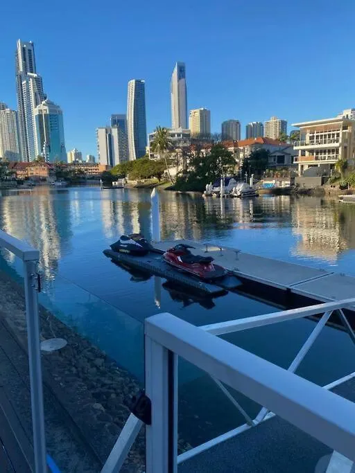 Surfers Paradise Penthouse & Rooftop Plunge Pool * Gold Coast