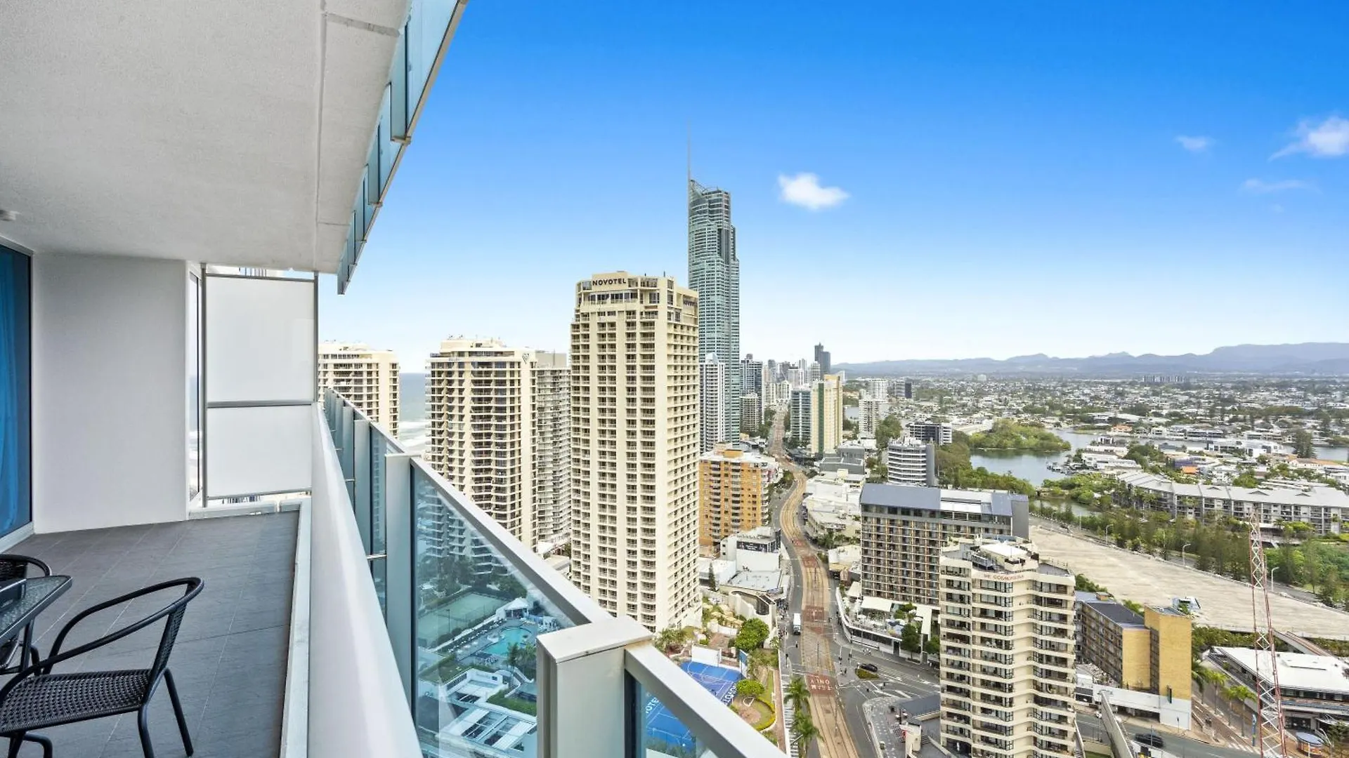 H Residences - Qstay * Gold Coast