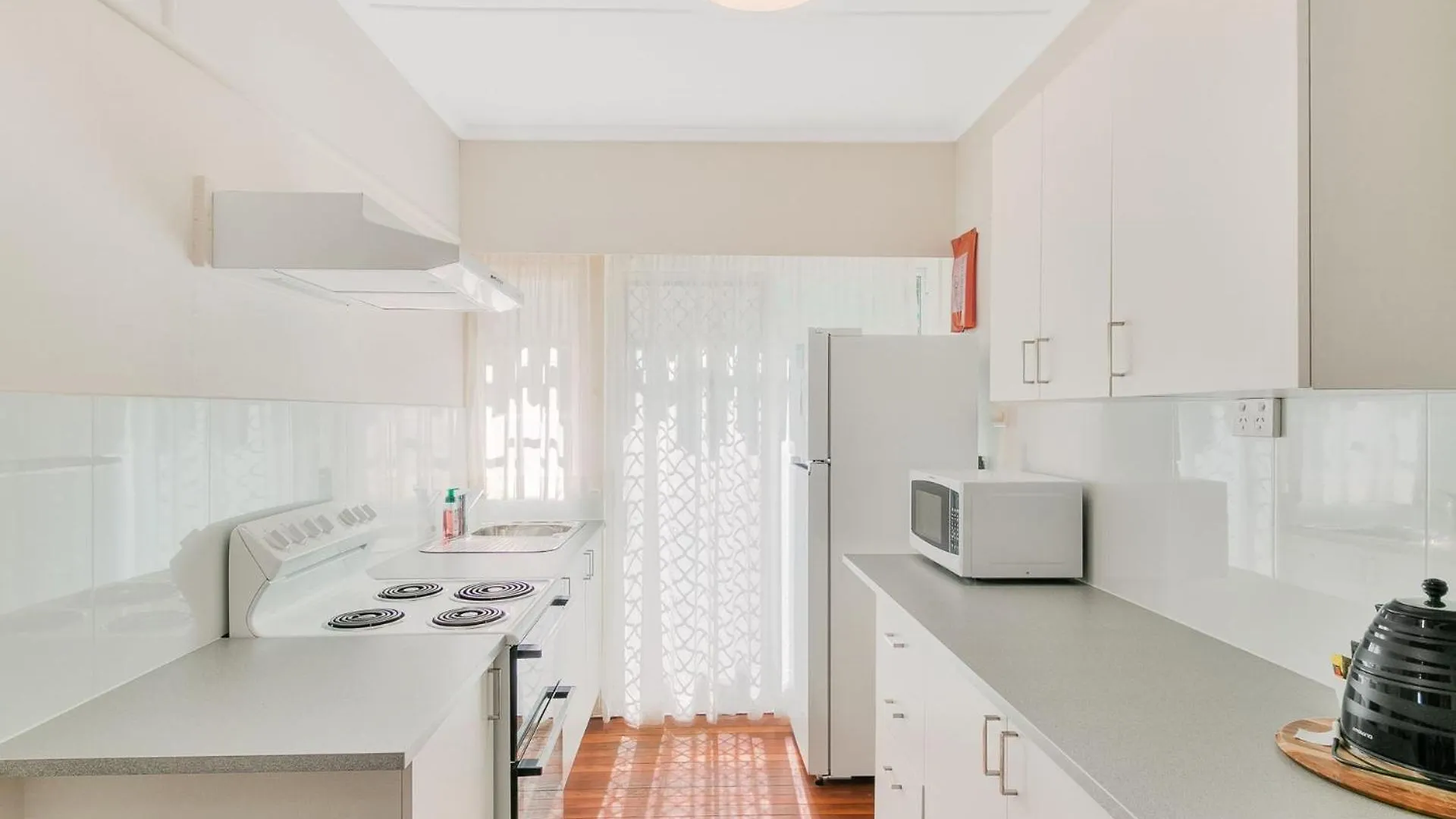 Tondio Terrace Flat 5 - Pet Friendly Apartment Gold Coast