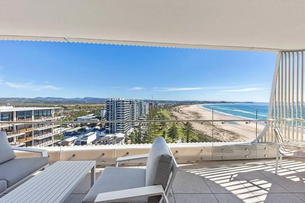 Luxurious 2br 2ba Oceanfront Kirra *