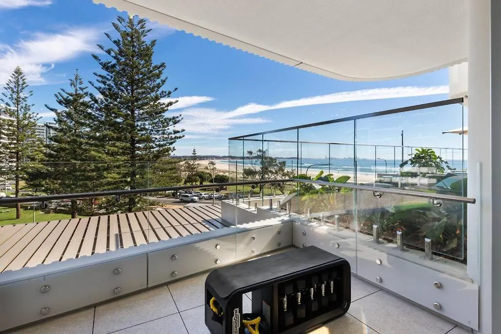 Apartment Luxurious 2br 2ba Oceanfront Kirra