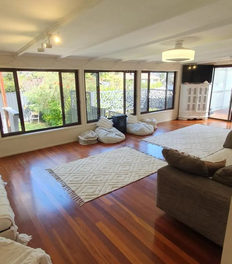 Family Retreat, 1 And Half Kms, Shops, Full Apartment