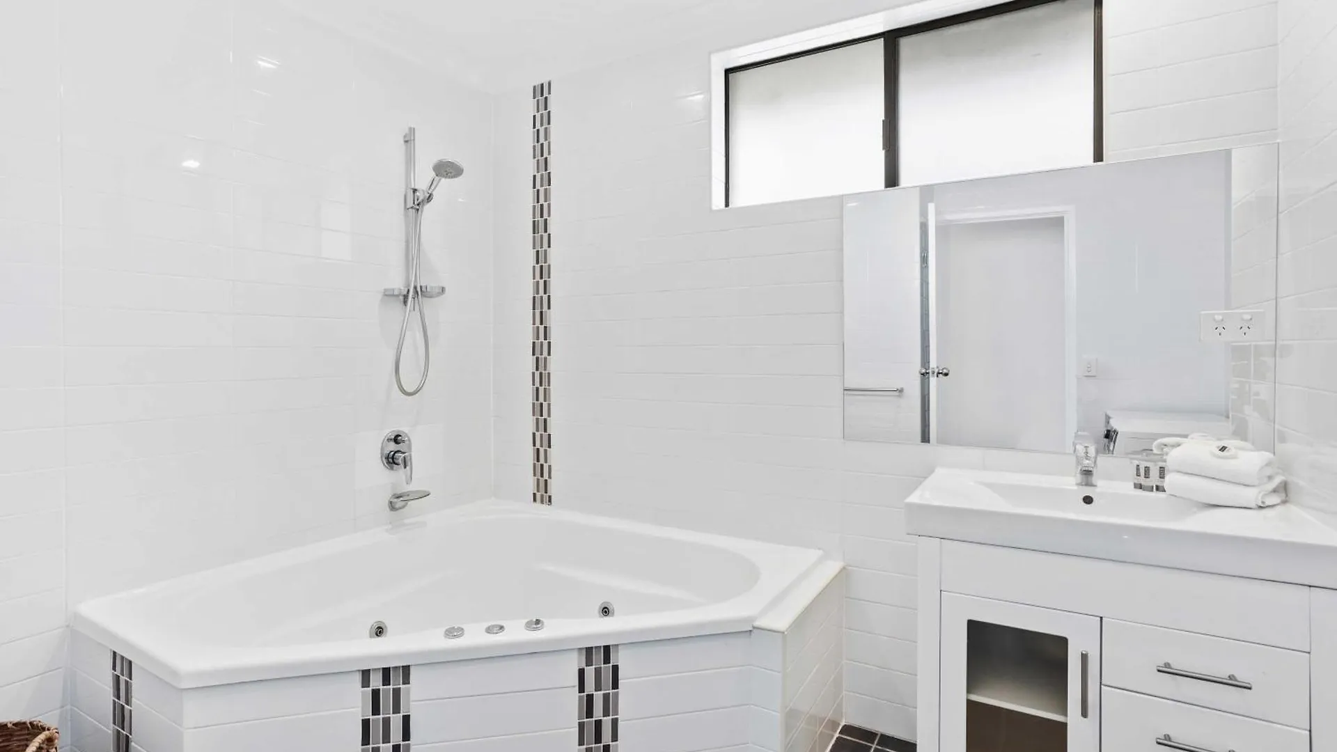 Beachside Palm Luxury - 2 Bedroom * Χρυσή Ακτή