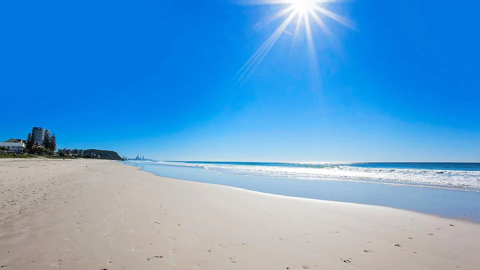 Beachside Palm Luxury - 2 Bedroom Διαμέρισμα *