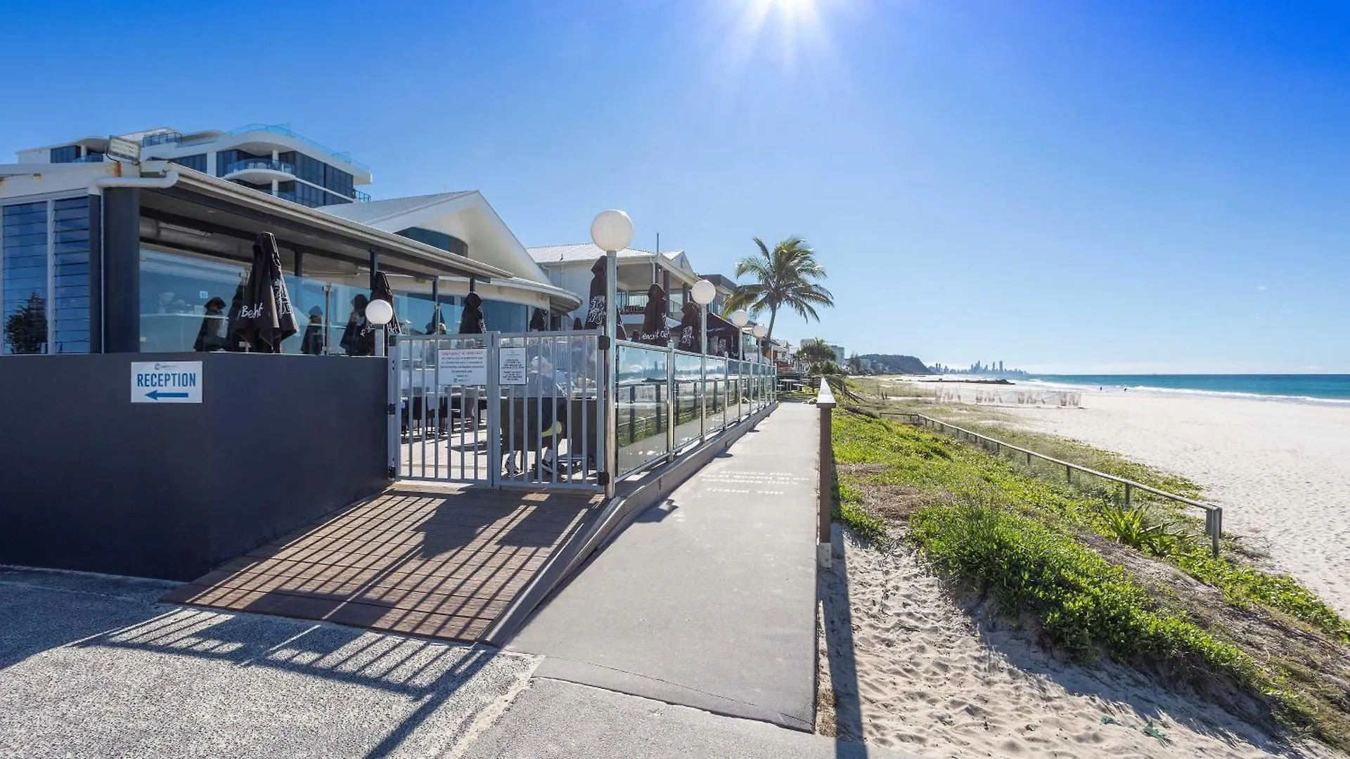 Beachside Palm Luxury - 2 Bedroom *