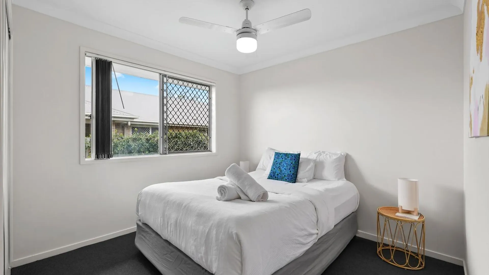 Comfy 5bdr 2bth Gold Coast