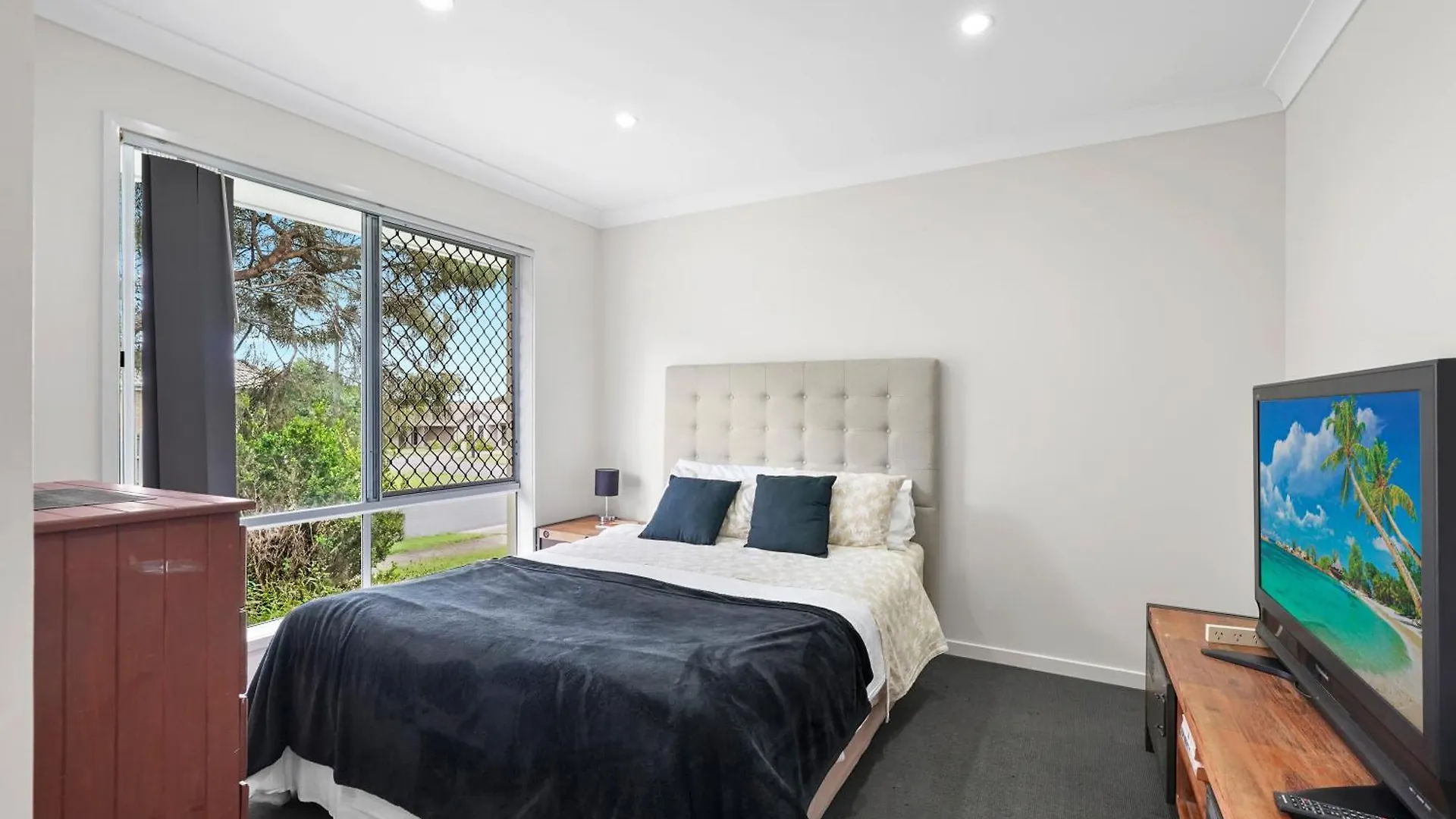 Comfy 5bdr 2bth Gold Coast