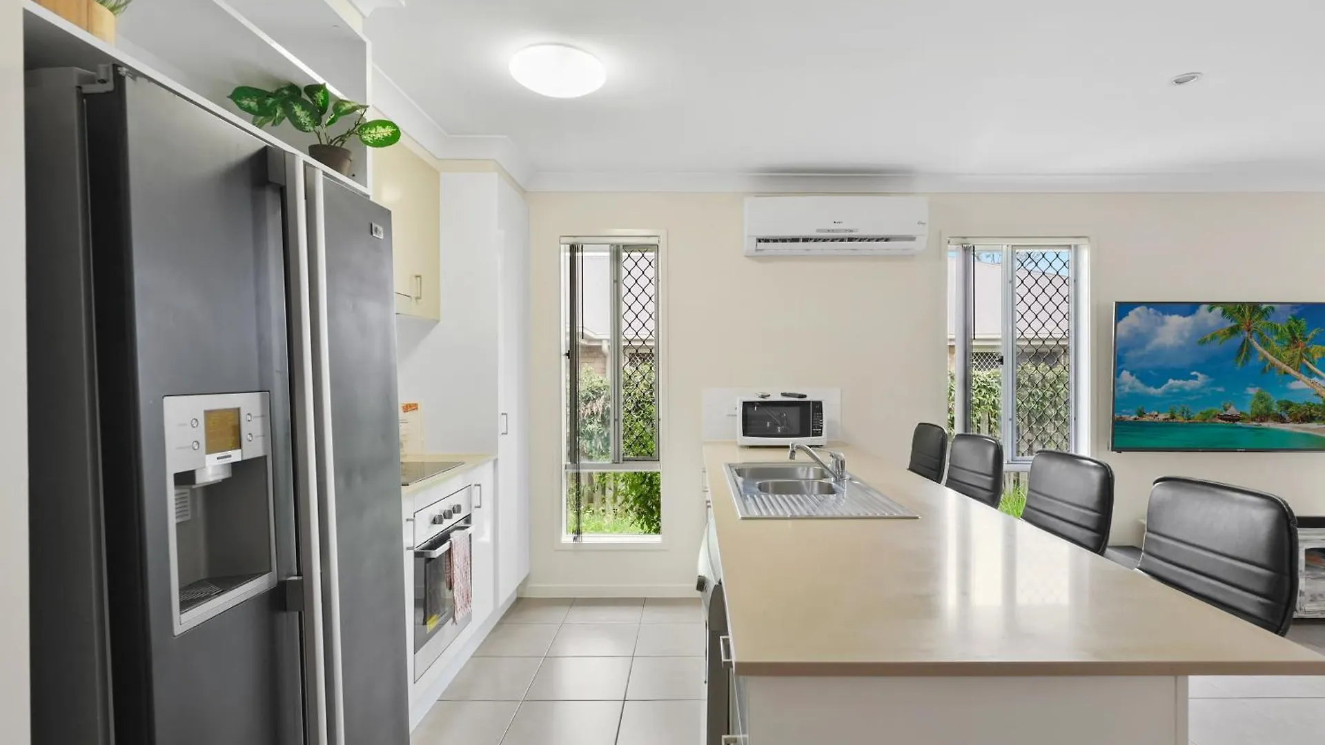 Apartment Comfy 5bdr 2bth *