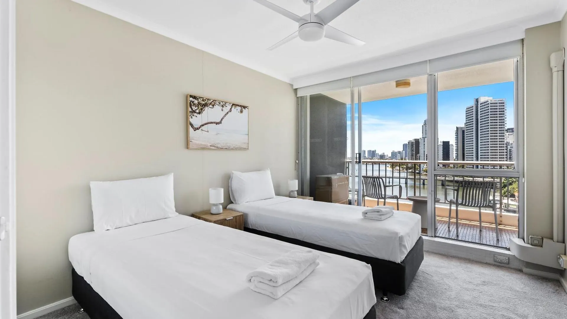 Moorings - Hr Surfers Paradise Apartment