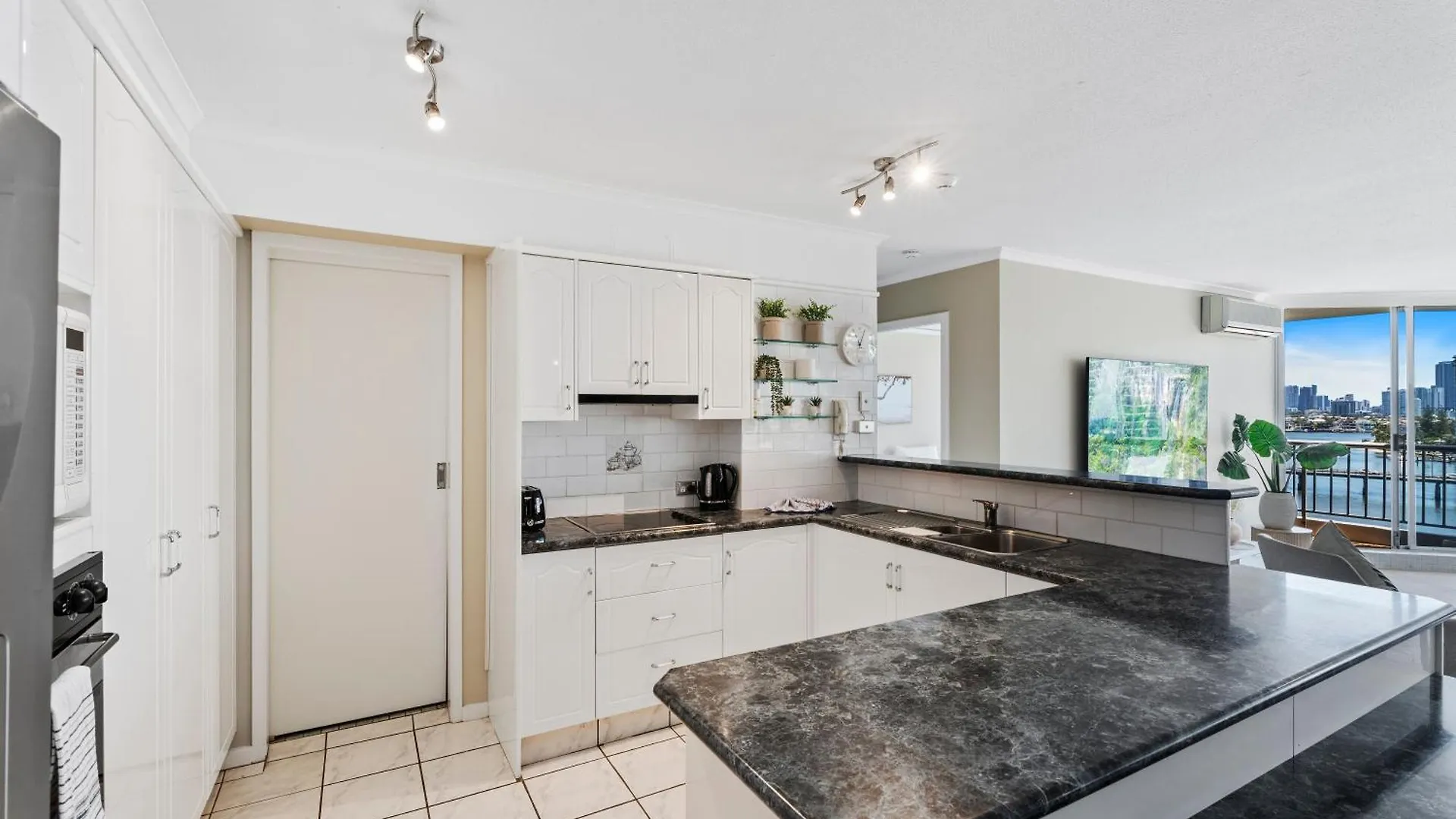 Moorings - Hr Surfers Paradise Apartment *