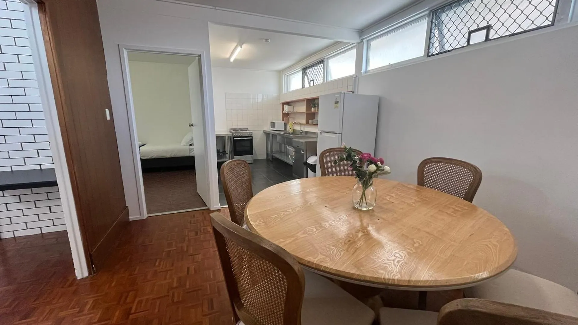 Motel Browns Broadbeach Gold Coast