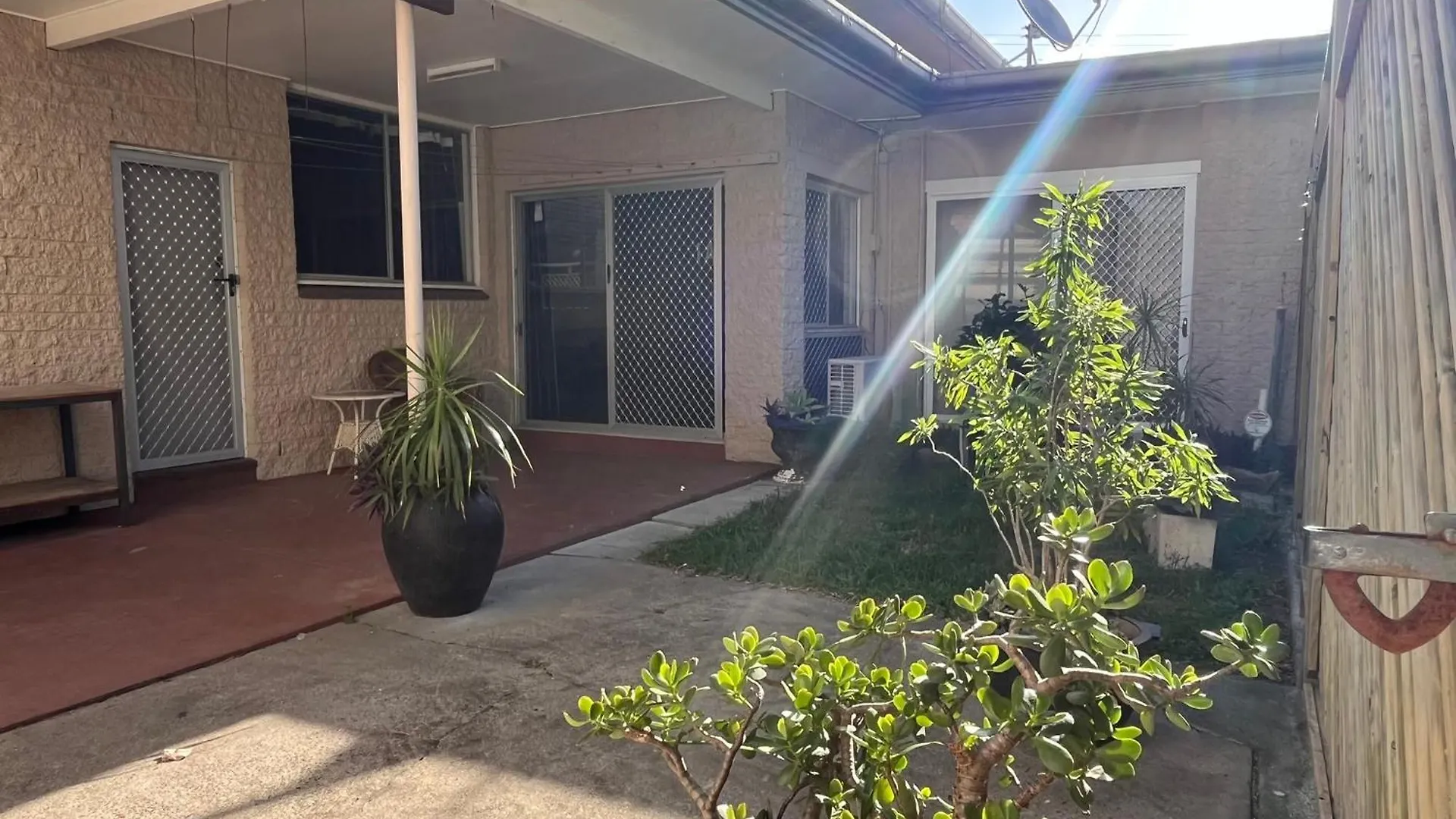Motel Browns Broadbeach Gold Coast