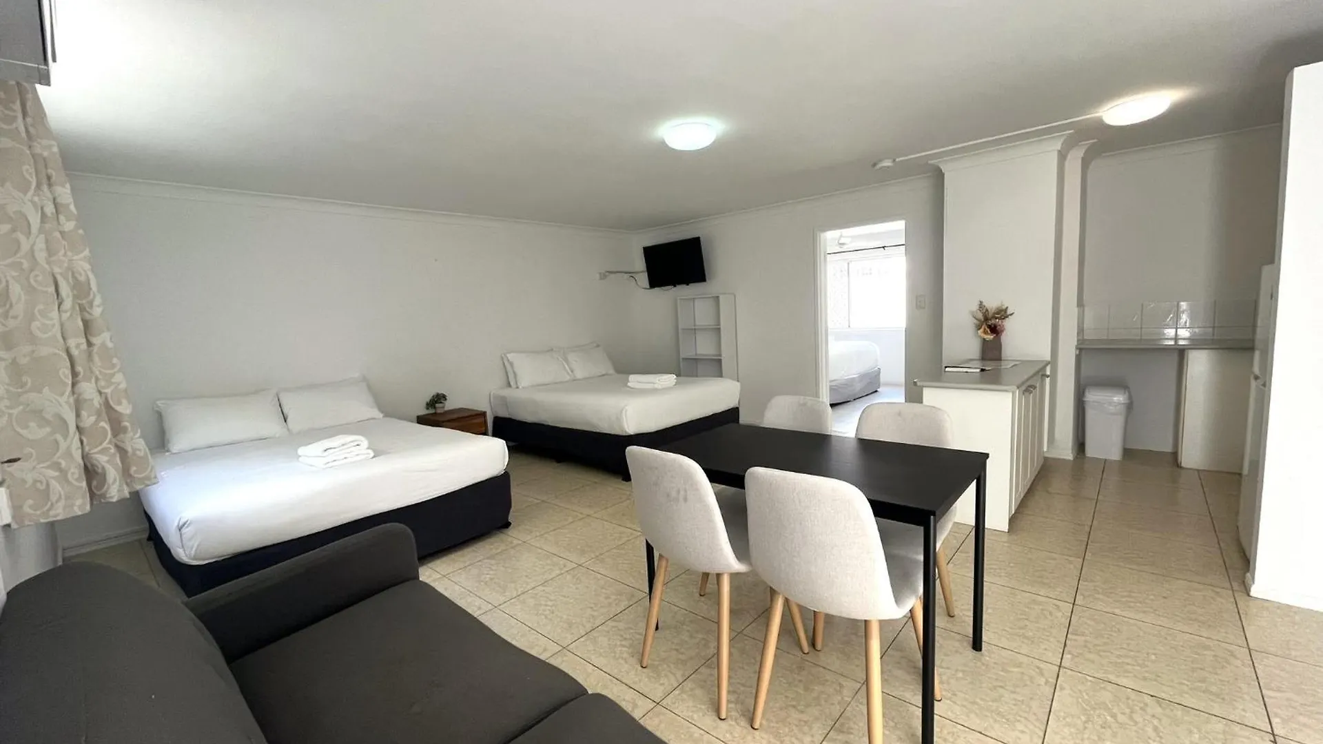 Motel Browns Broadbeach Gold Coast