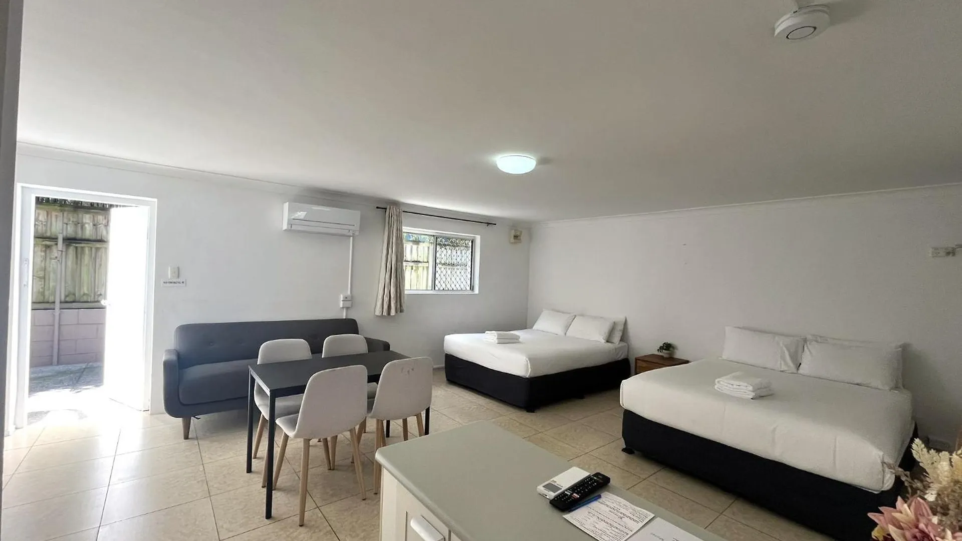 Browns Broadbeach Motel Gold Coast