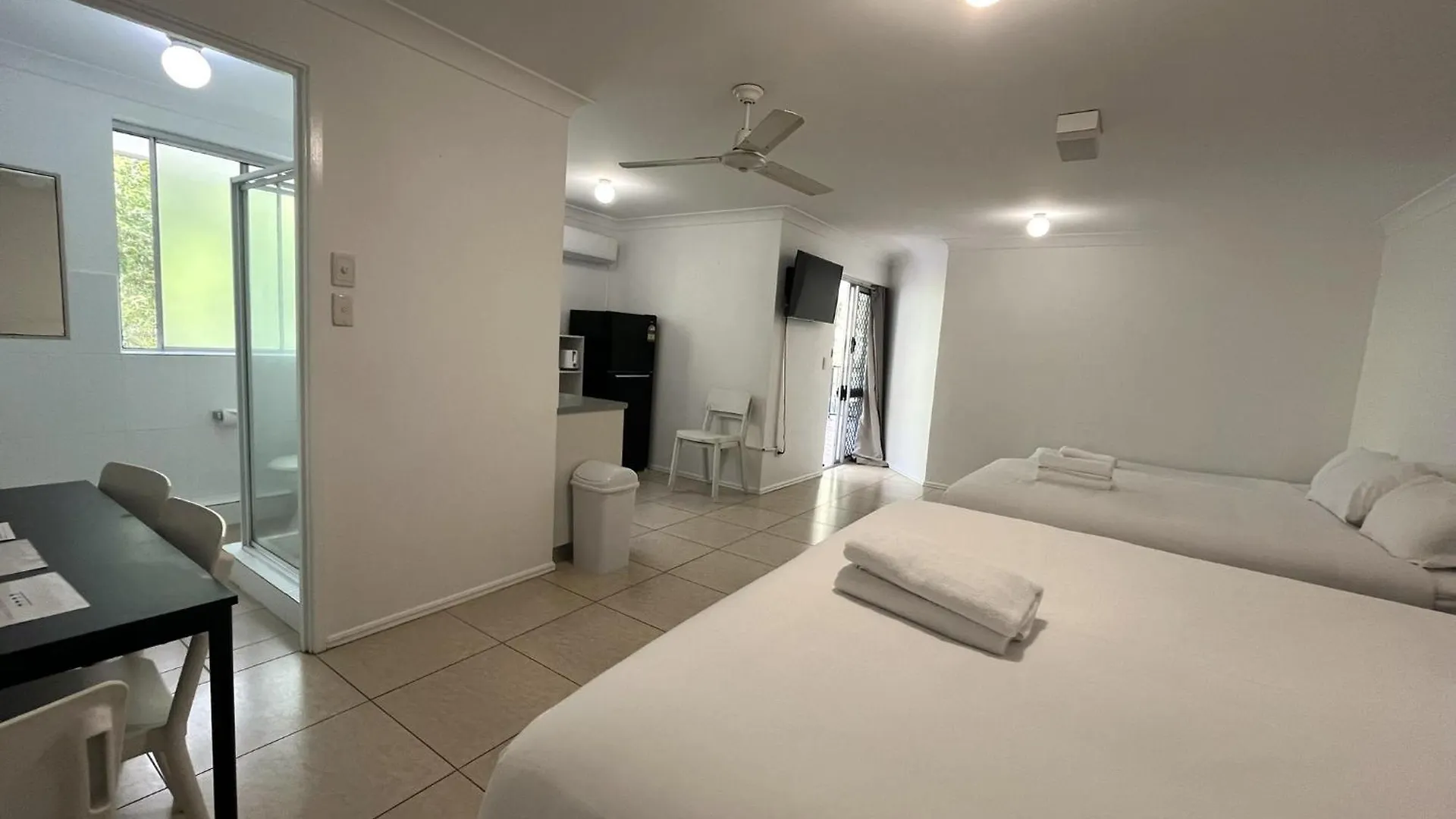 Browns Broadbeach Motel Gold Coast