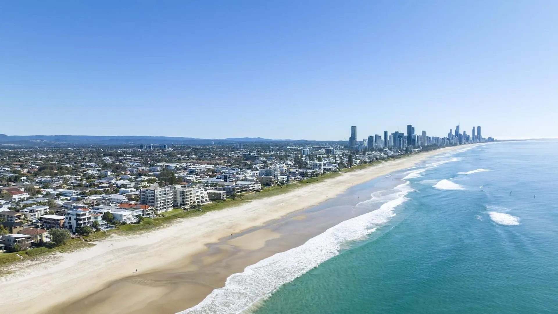 Foreshore Beachfront Aparthotel