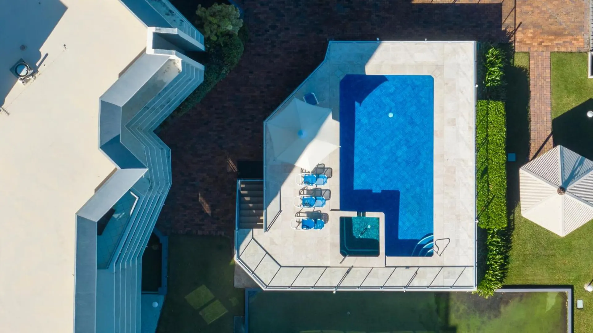 Aparthotel Foreshore Beachfront Gold Coast