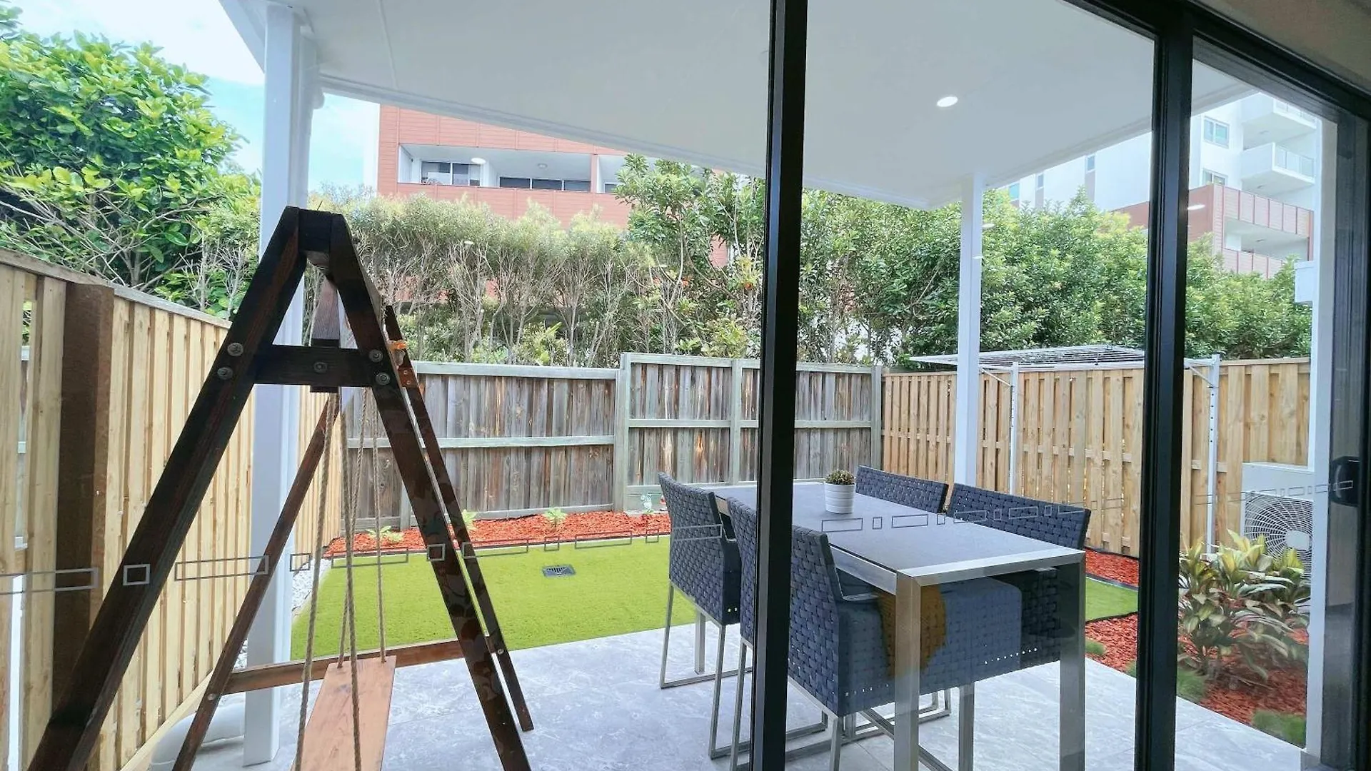 Brand New 3br Modern Comfort Oasis Wifi Parking Holiday home *