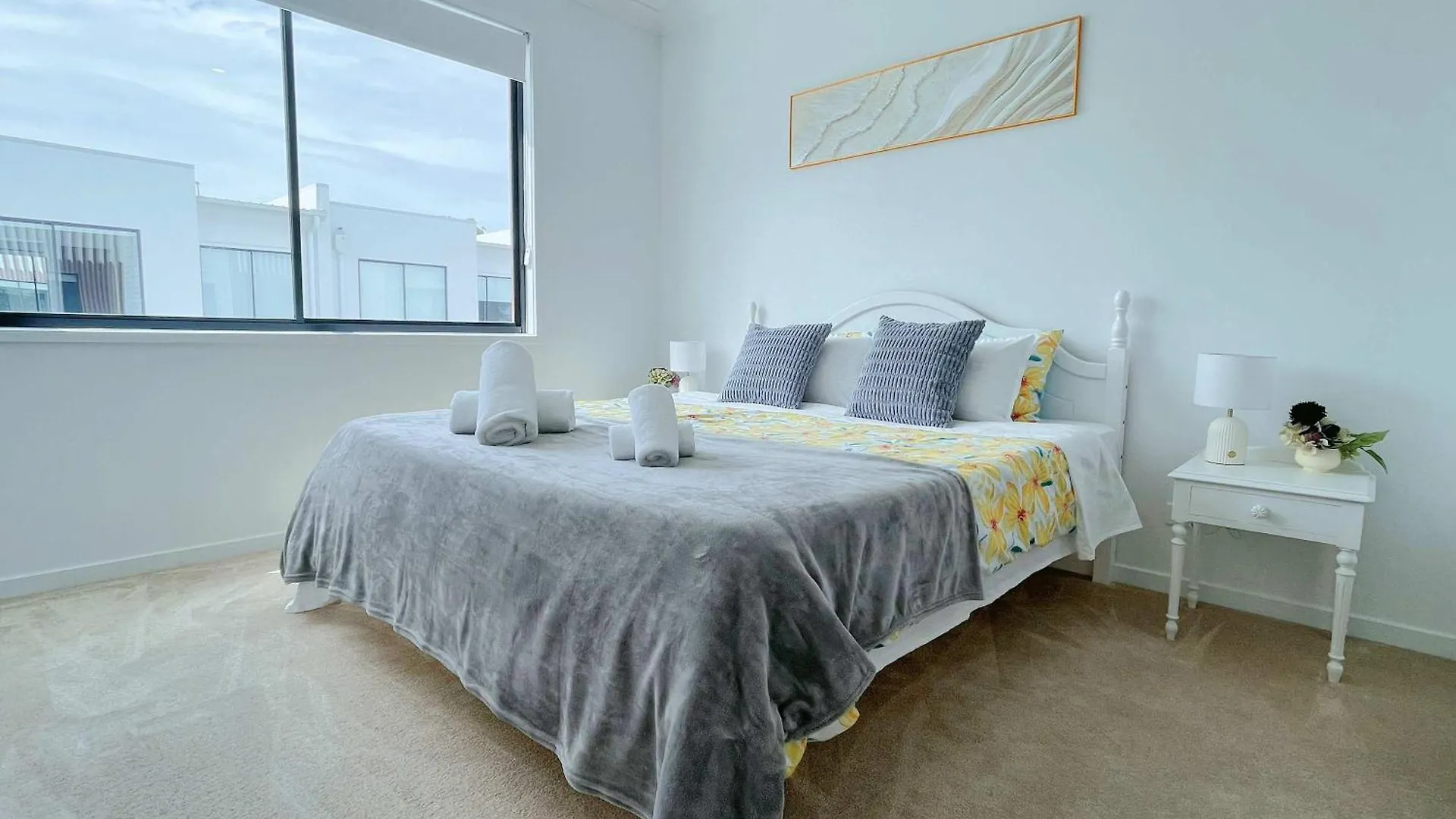 Brand New 3br Modern Comfort Oasis Wifi Parking *