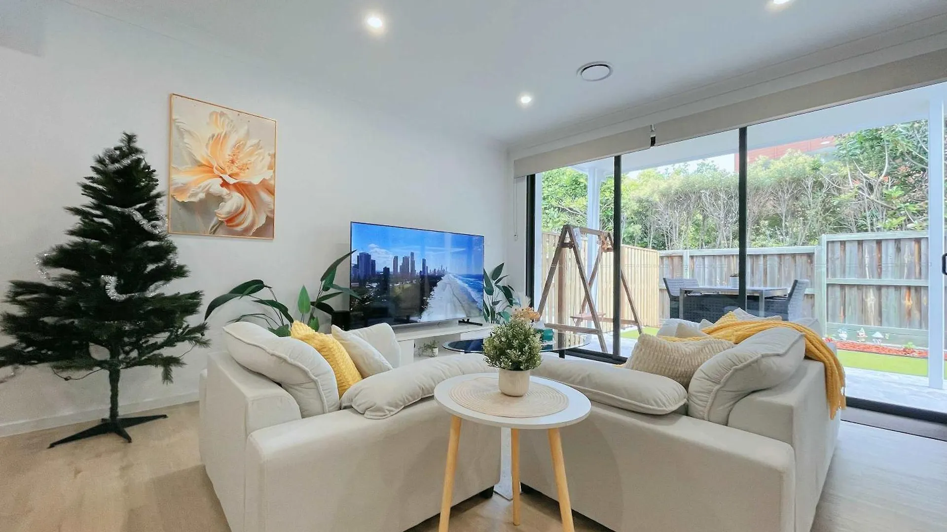 Brand New 3br Modern Comfort Oasis Wifi Parking Holiday home Gold Coast