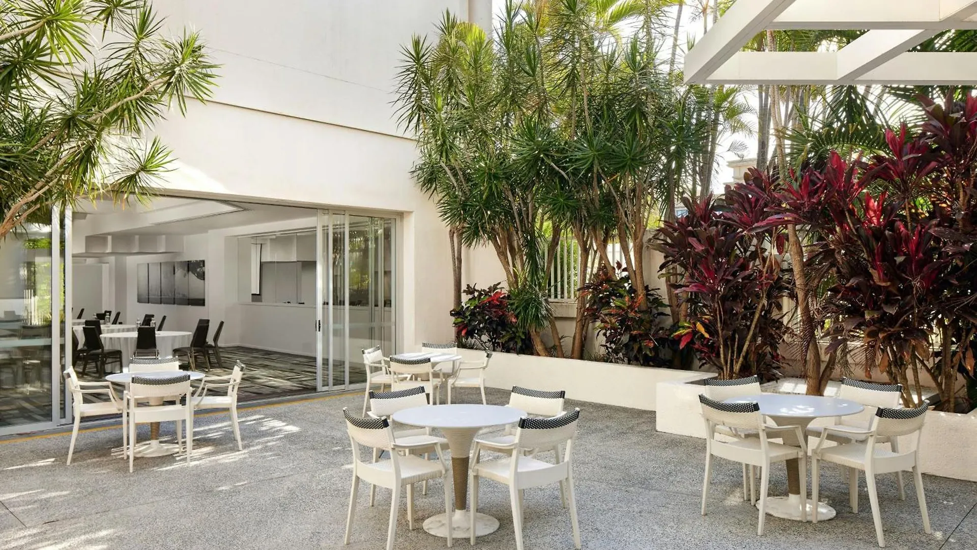 Sheraton Grand Mirage 5* Gold Coast