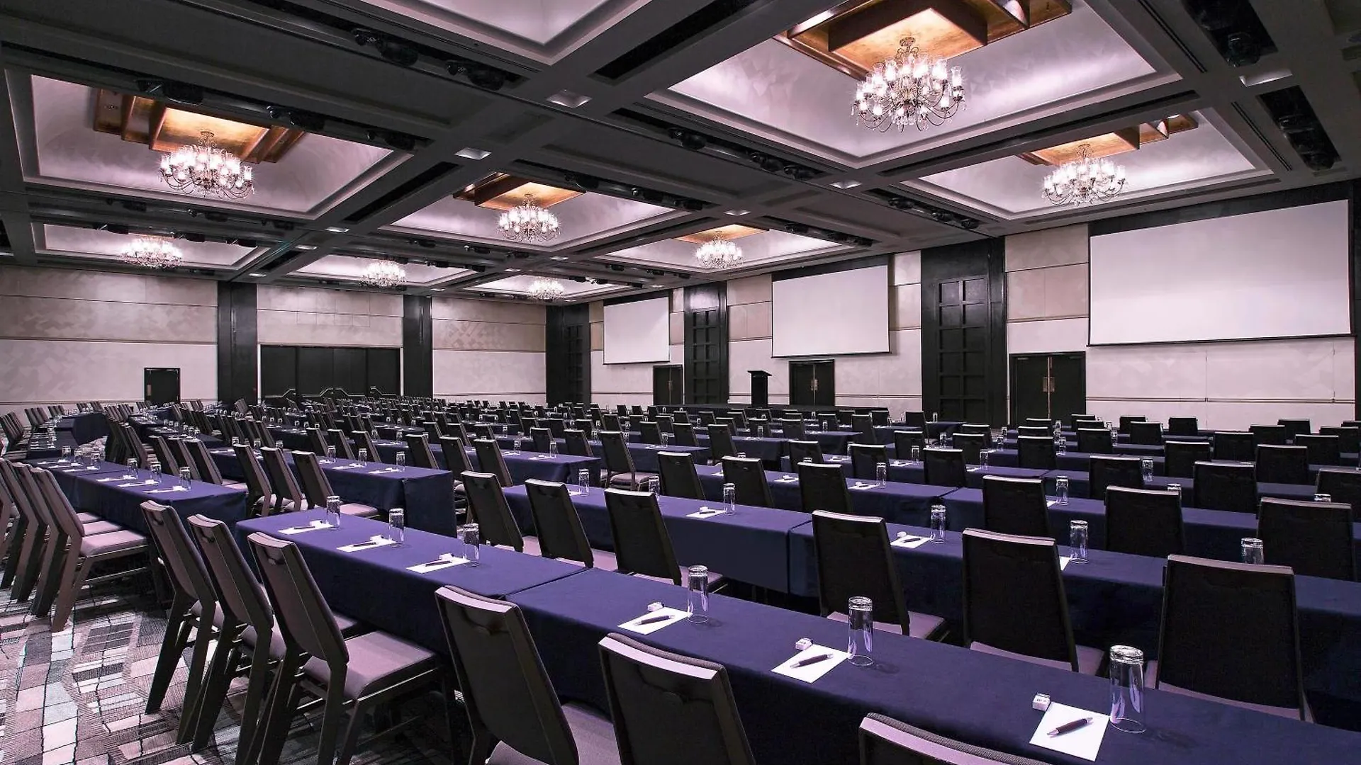 Resort Sheraton Grand Mirage 5*