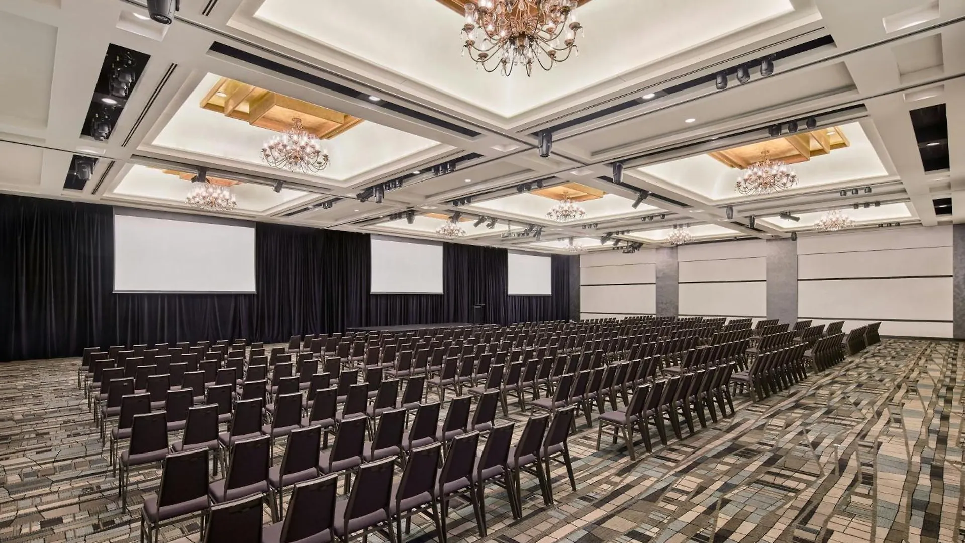 Sheraton Grand Mirage 5* Gold Coast