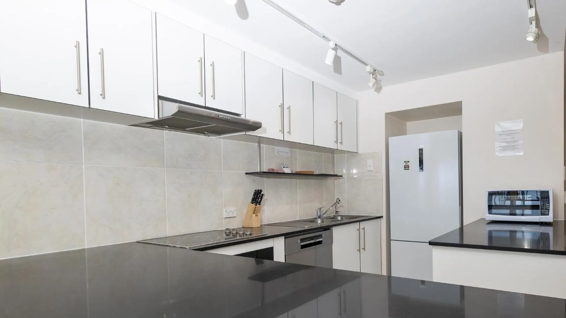 Aparthotel Bayview 3*