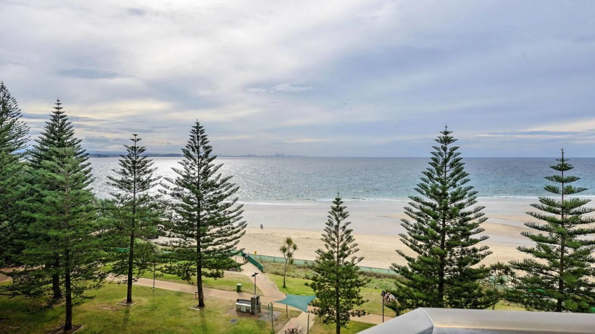 Bayview Rainbow Bay Apartment