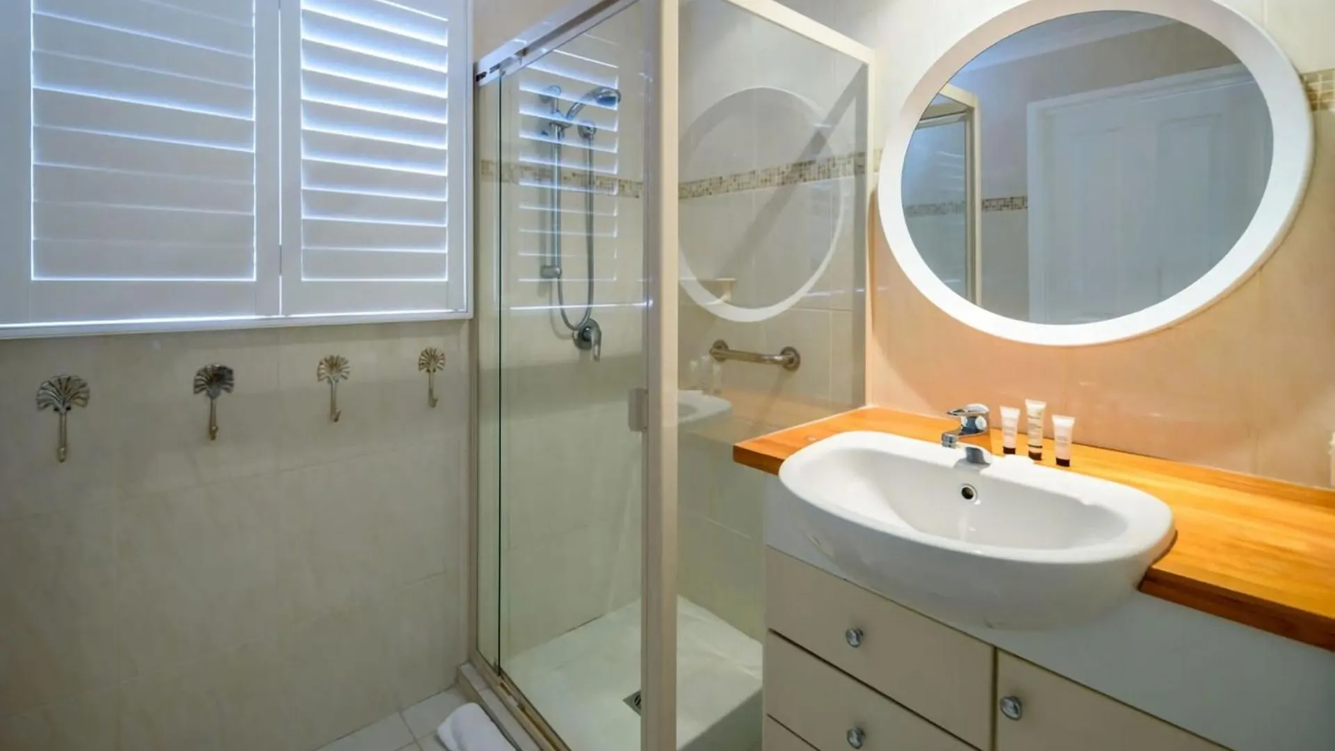 Coastal Escape Burleigh Heads *