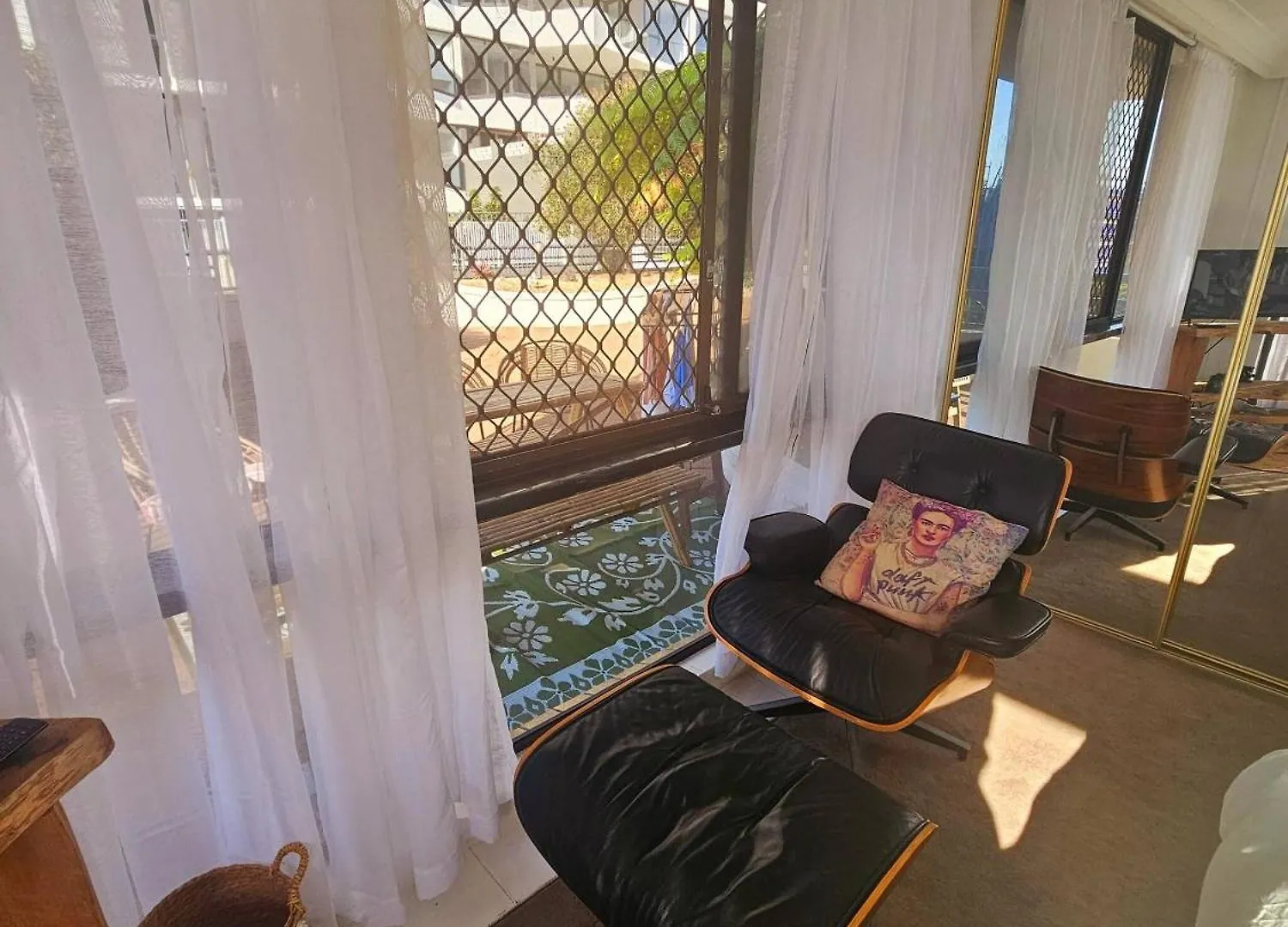 Bask In Luxury Daire Gold Coast