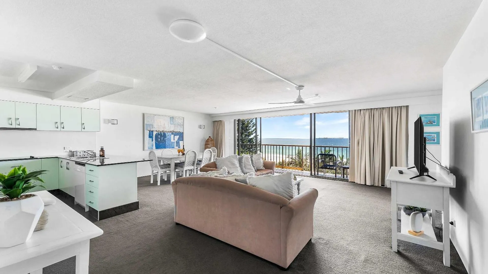 The Rocks Unit 5d Gold Coast