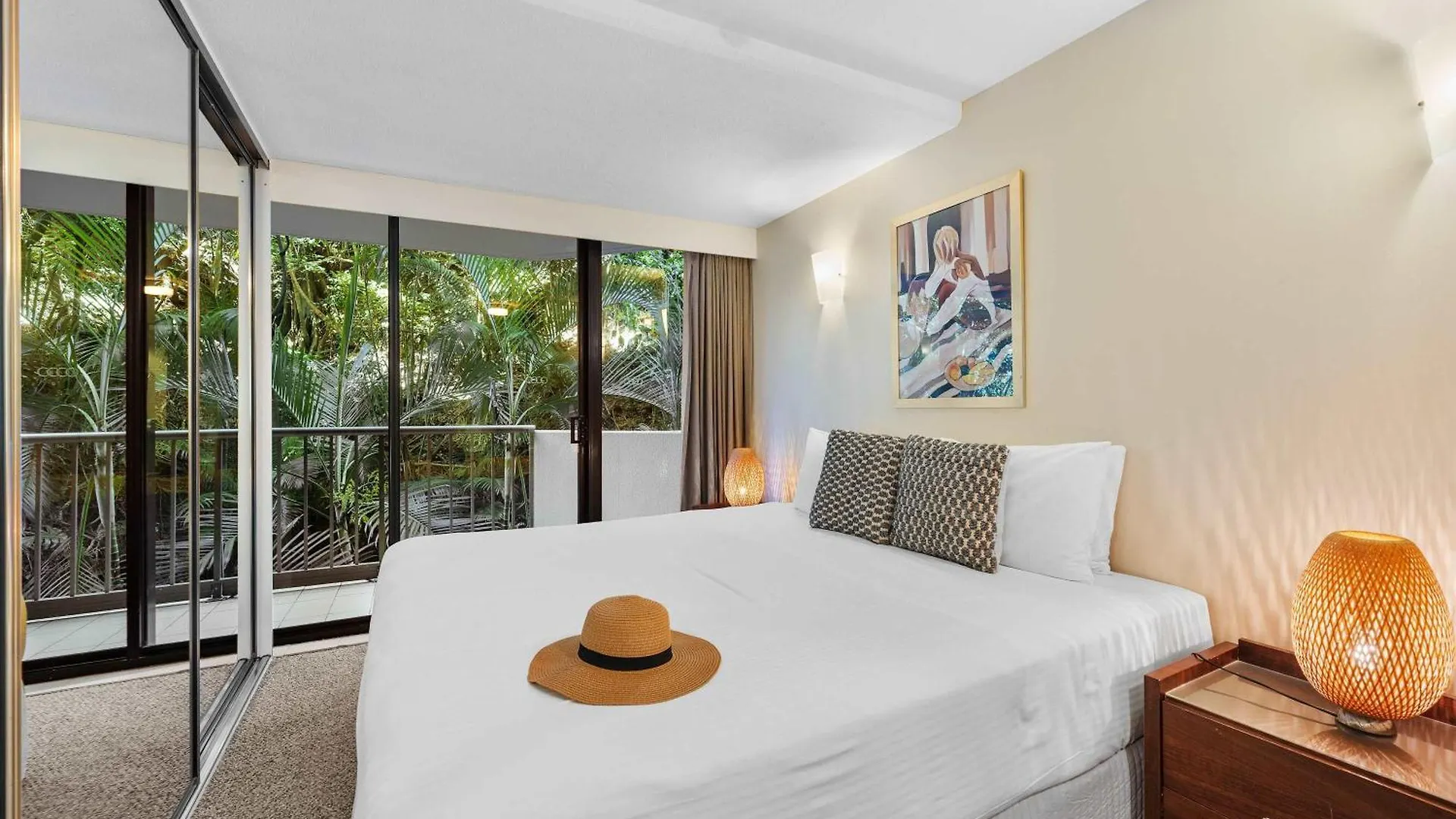 The Rocks Unit 3d Gold Coast