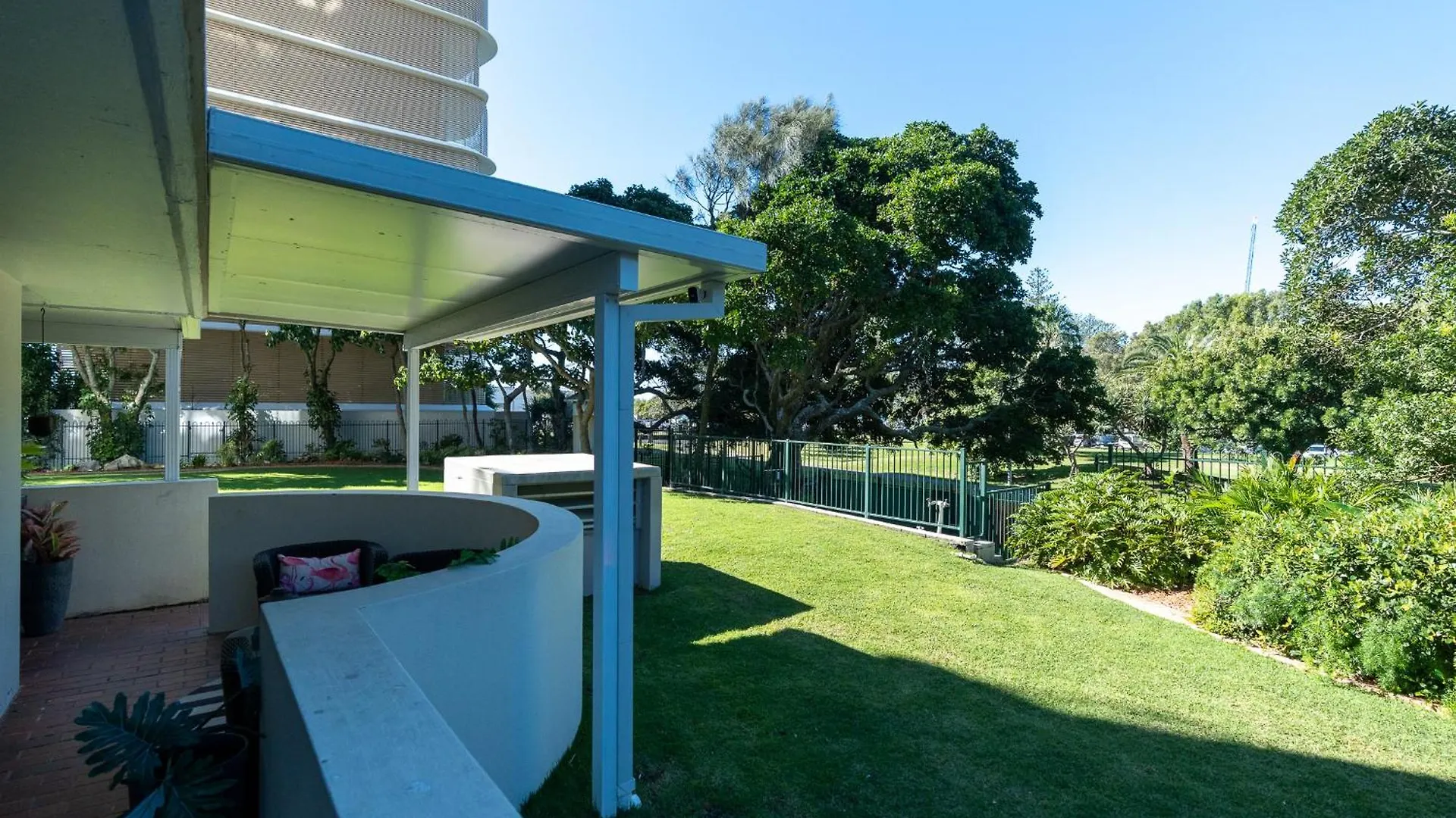 Beachside Beauty At Burleigh Pavilion! Apartman *