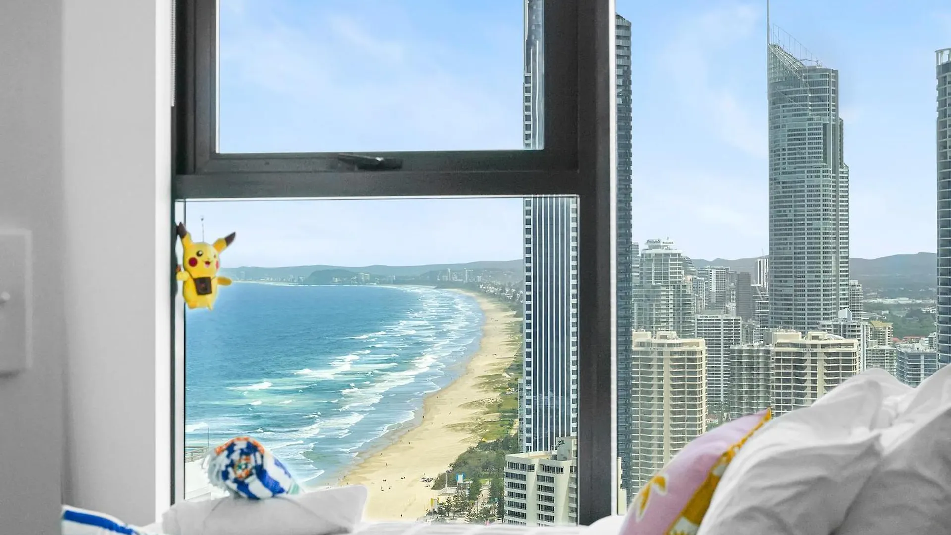 Sky-high Beachside *