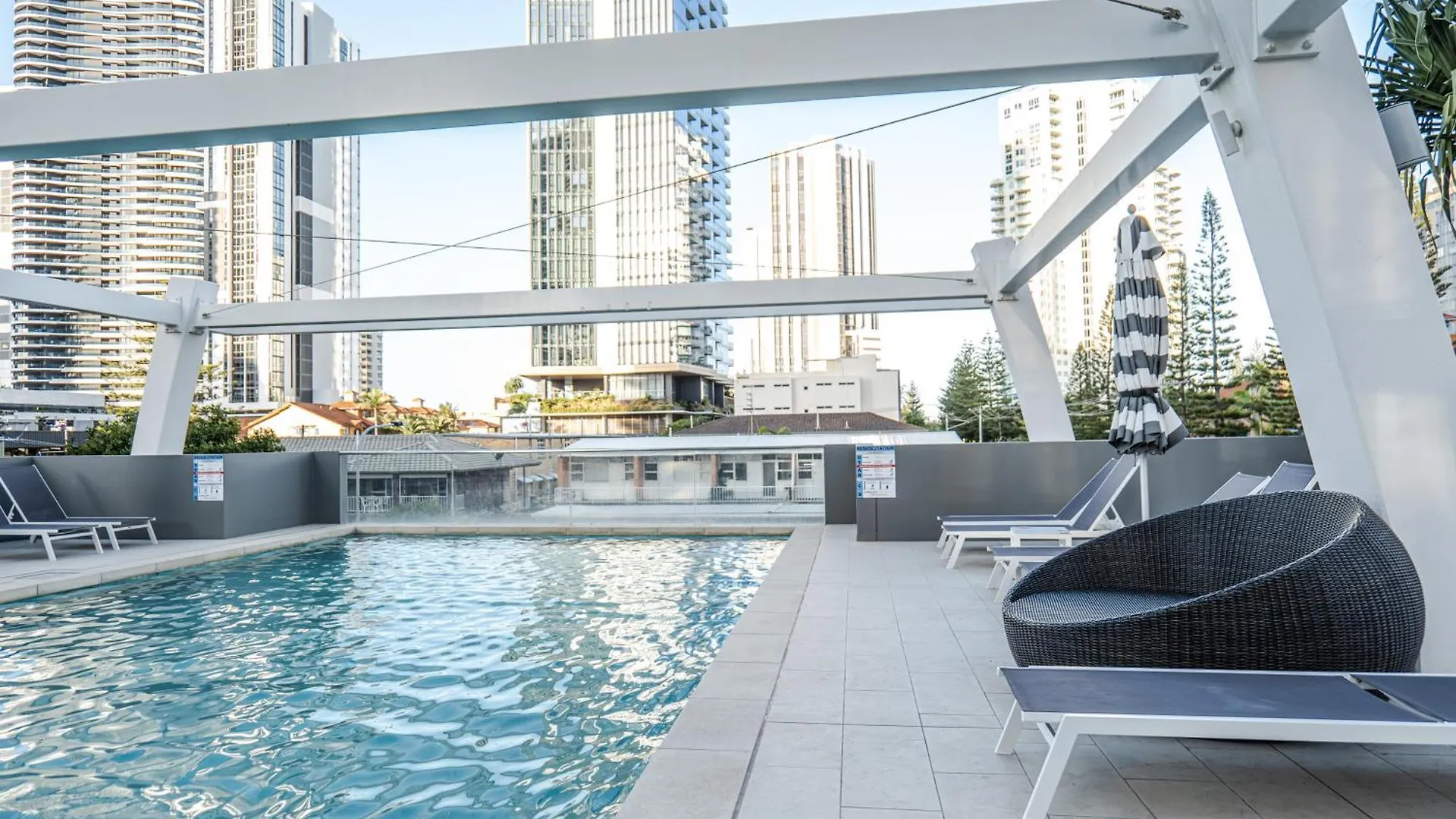 Special Deal! 2br In Heart Of * Gold Coast