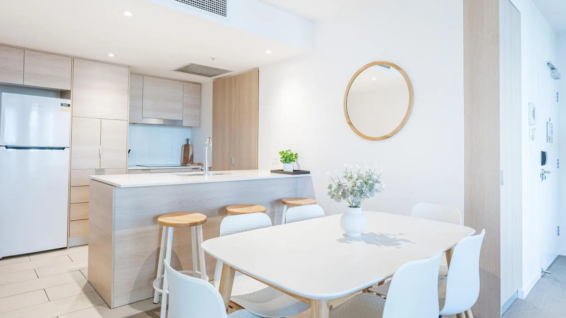 Special Deal! 2br In Heart Of *