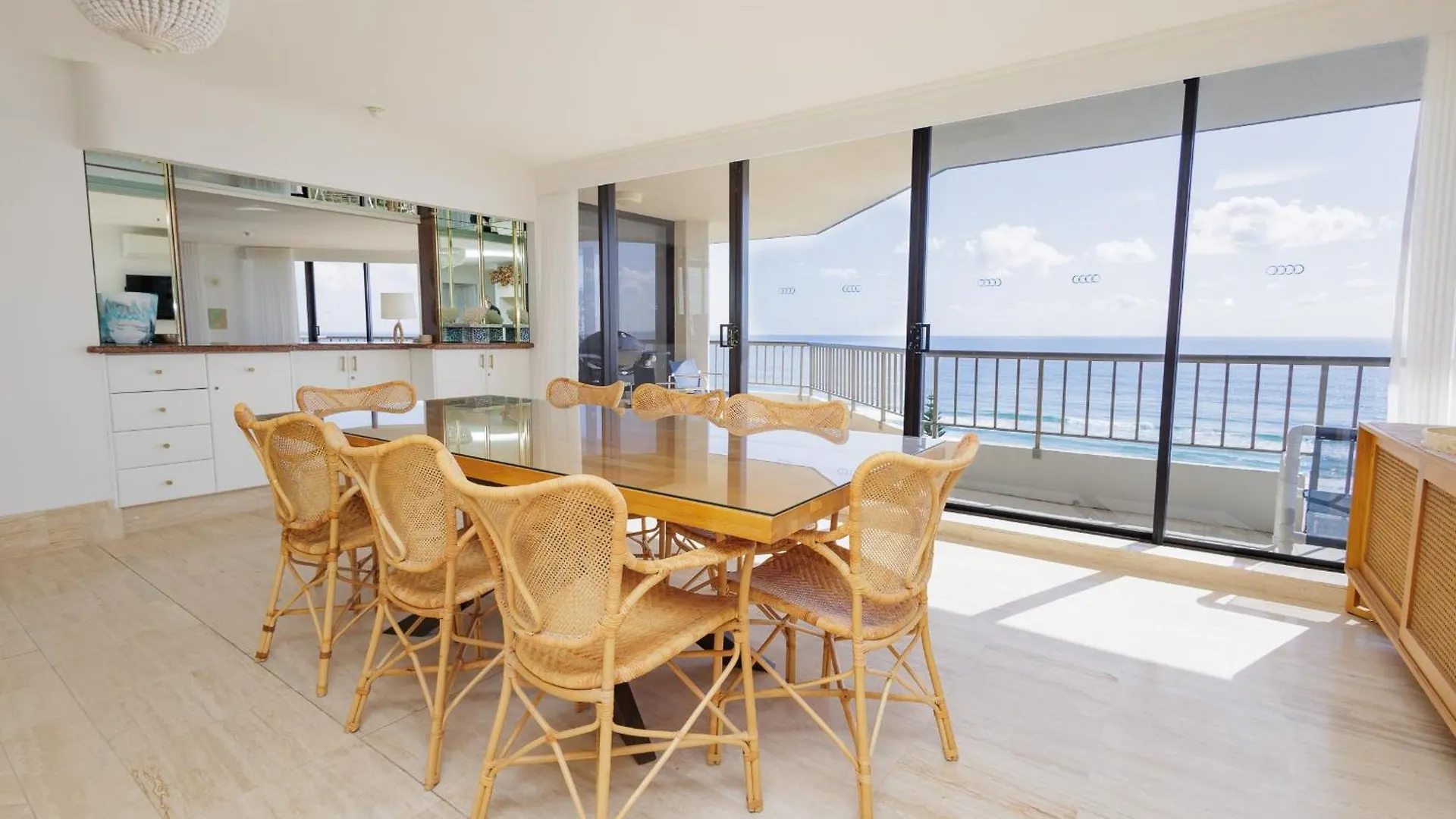 The Rocks - Official Apart Otel