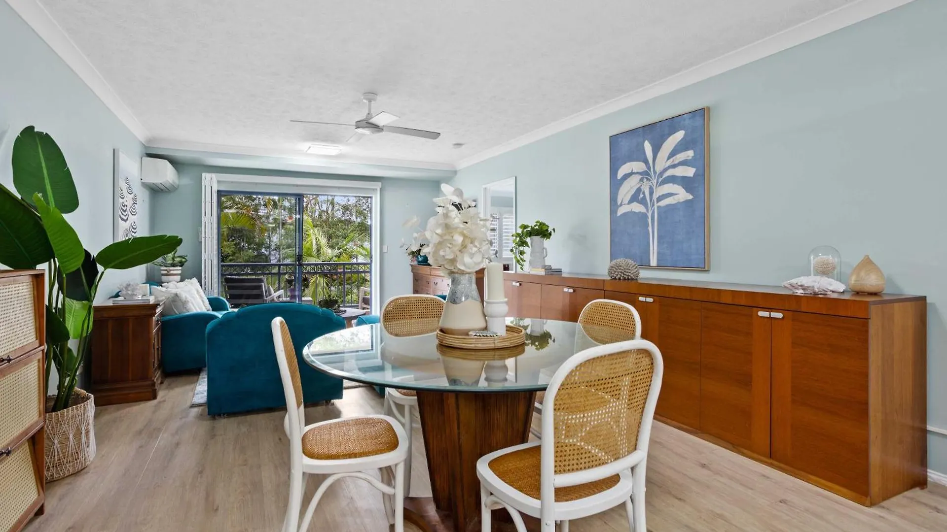 Bella Mare Coolangatta Beachside 4*