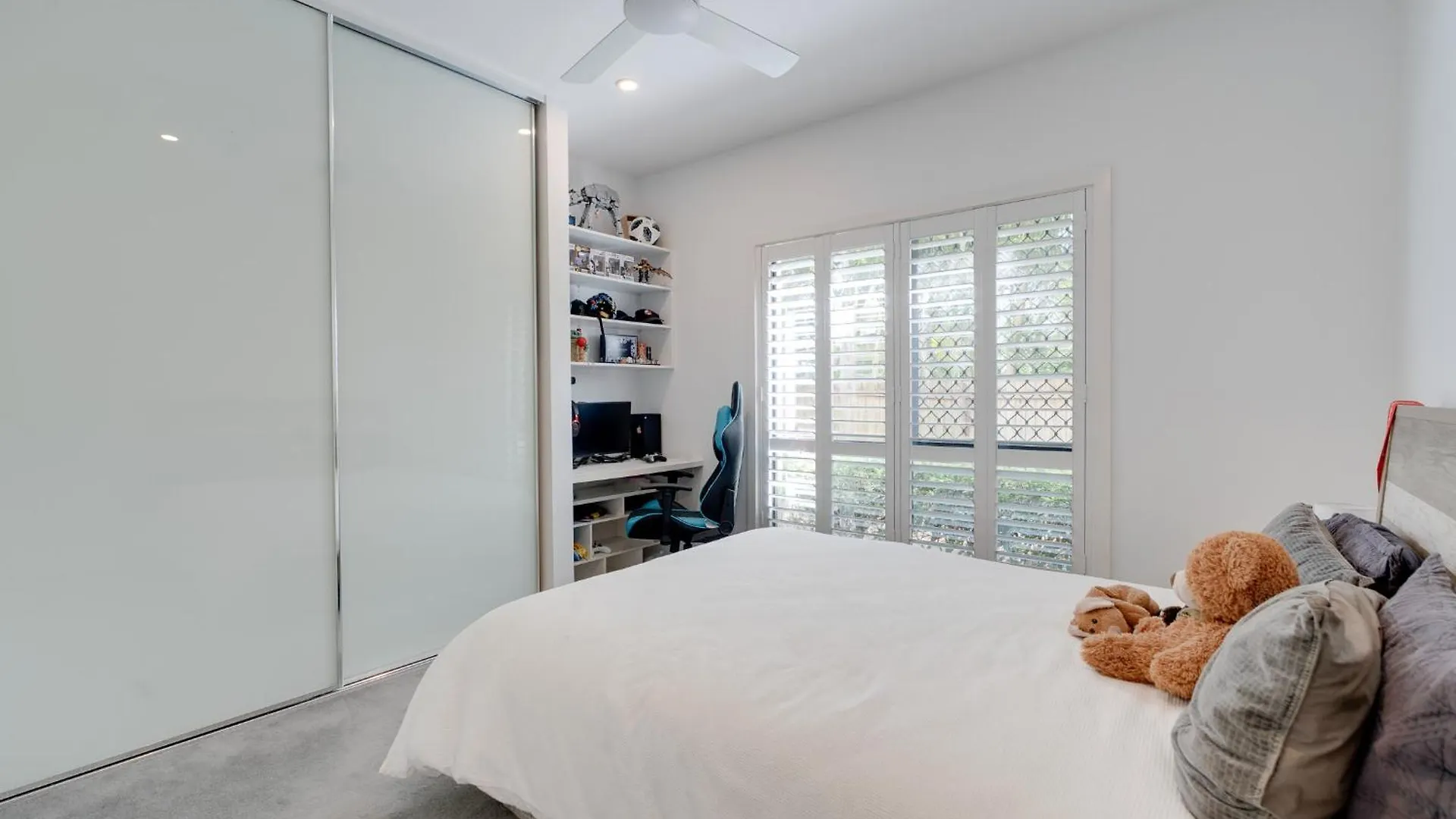 Christmas Special! Spacious 4-br Family Oasis * Gold Coast