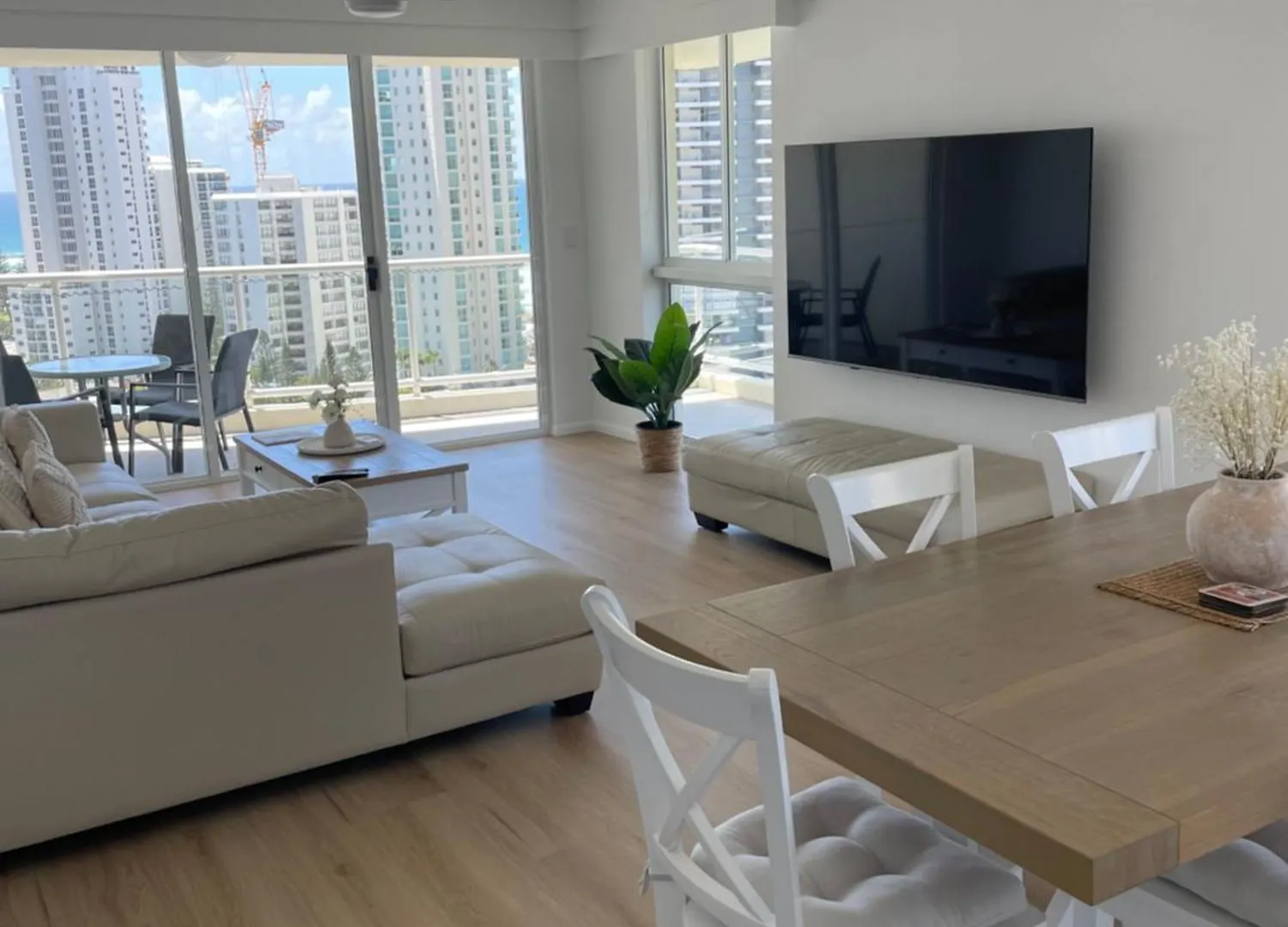 The Crest Aparthotel Gold Coast
