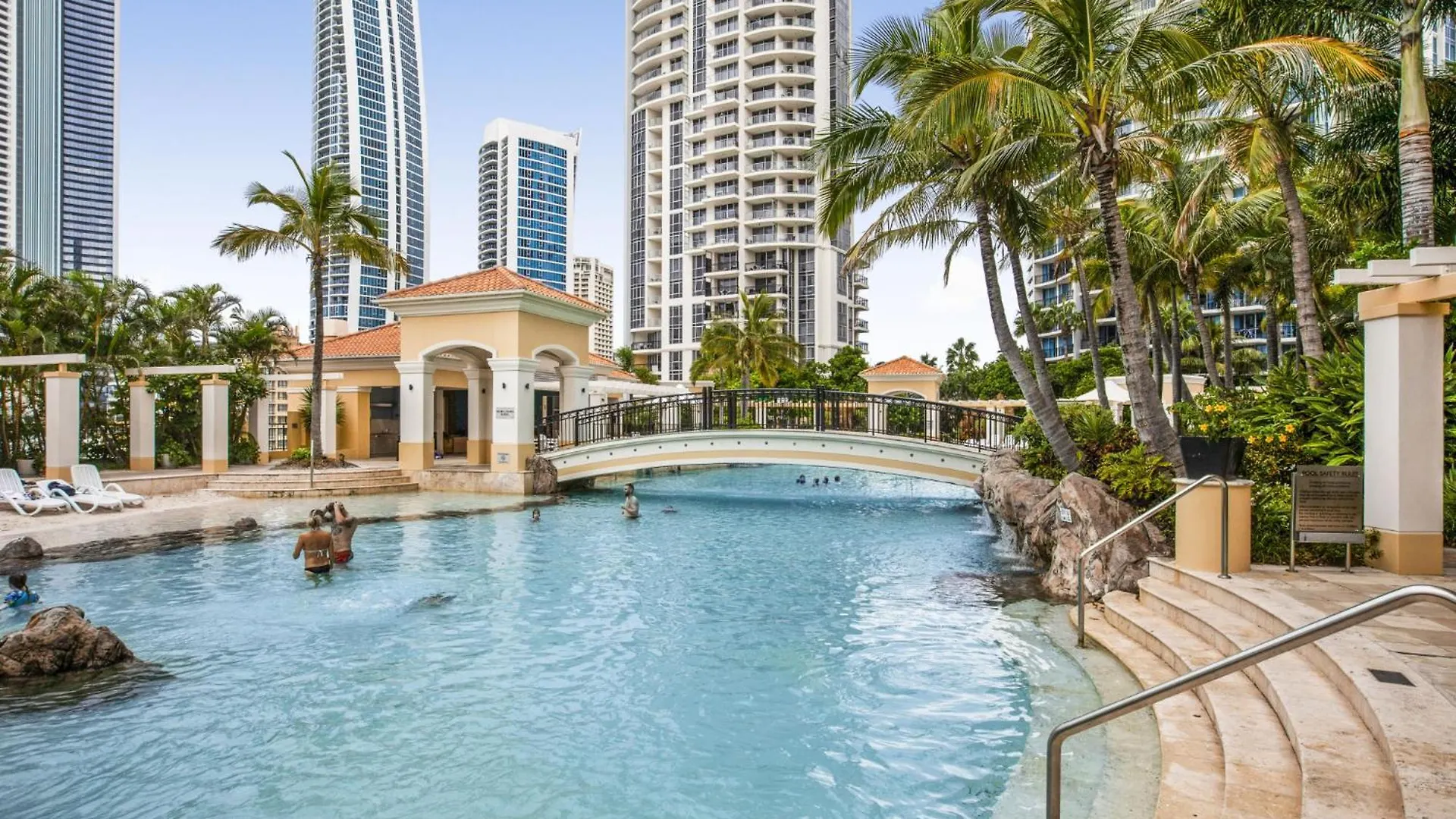 Chevron Renaissance 2 Bed By Vaun *
