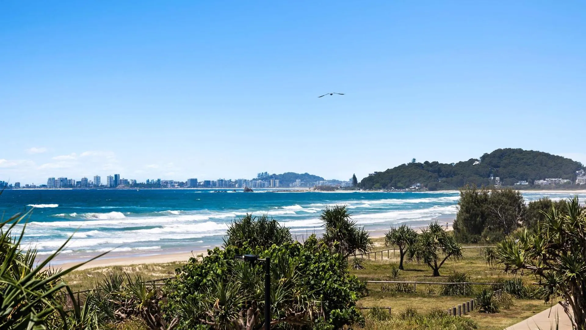 Apartment Surfside Court - Hosted By Burleigh Letting *
