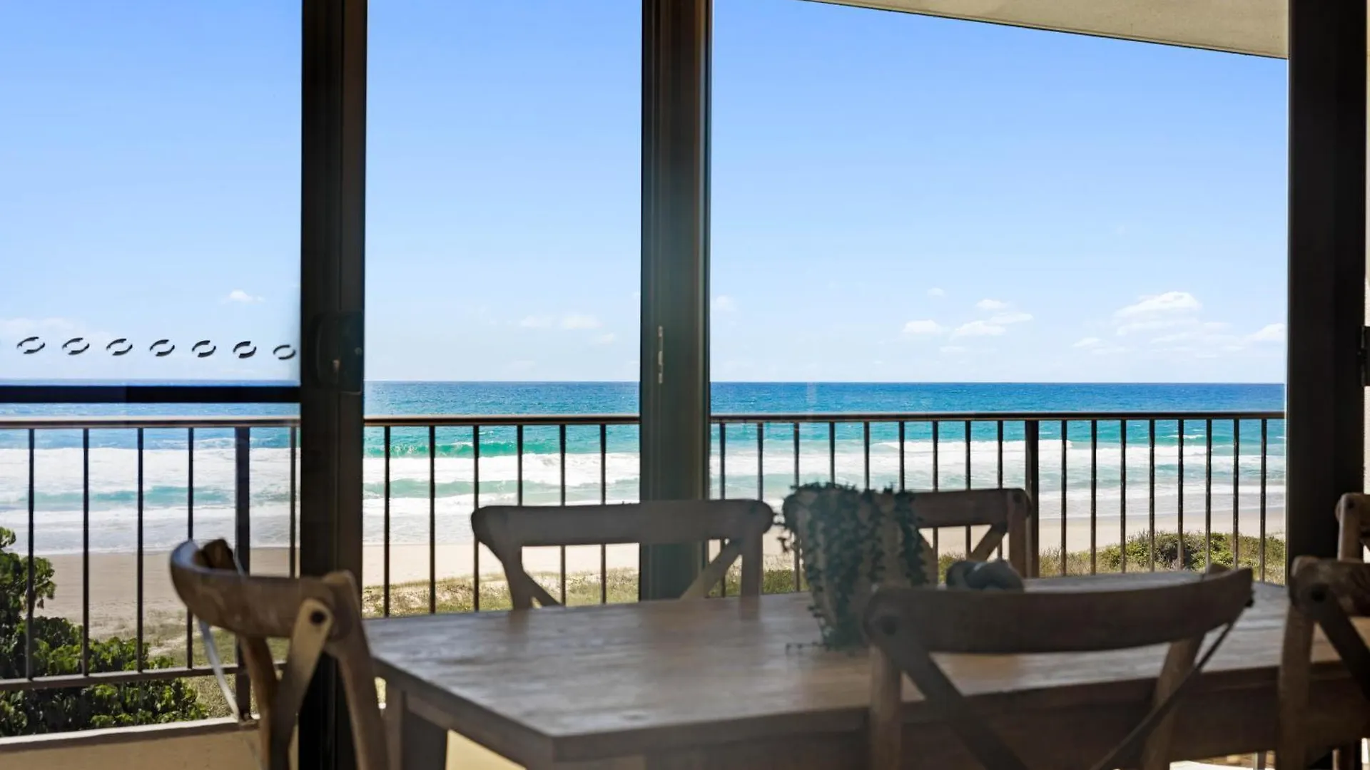 Surfside Court - Hosted By Burleigh Letting * Gold Coast