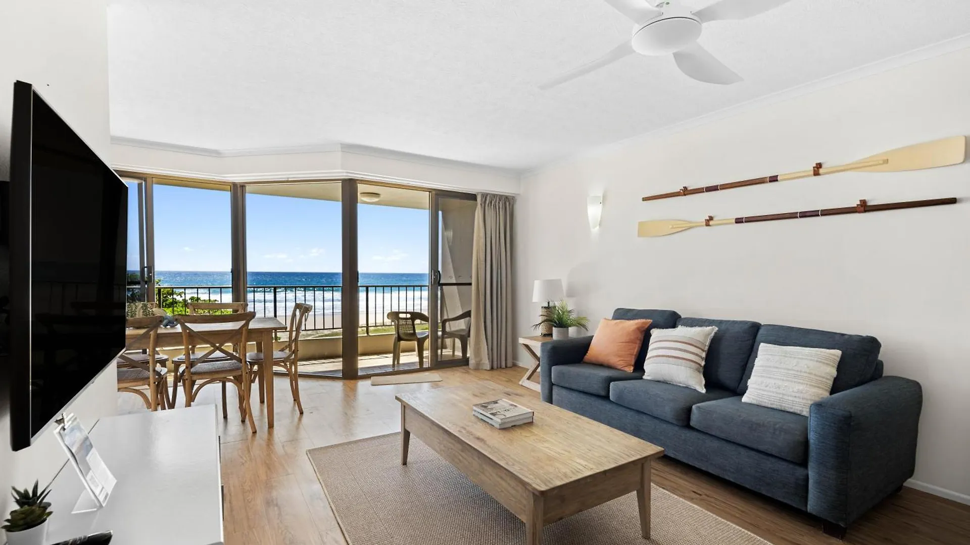 Apartment Surfside Court - Hosted By Burleigh Letting *
