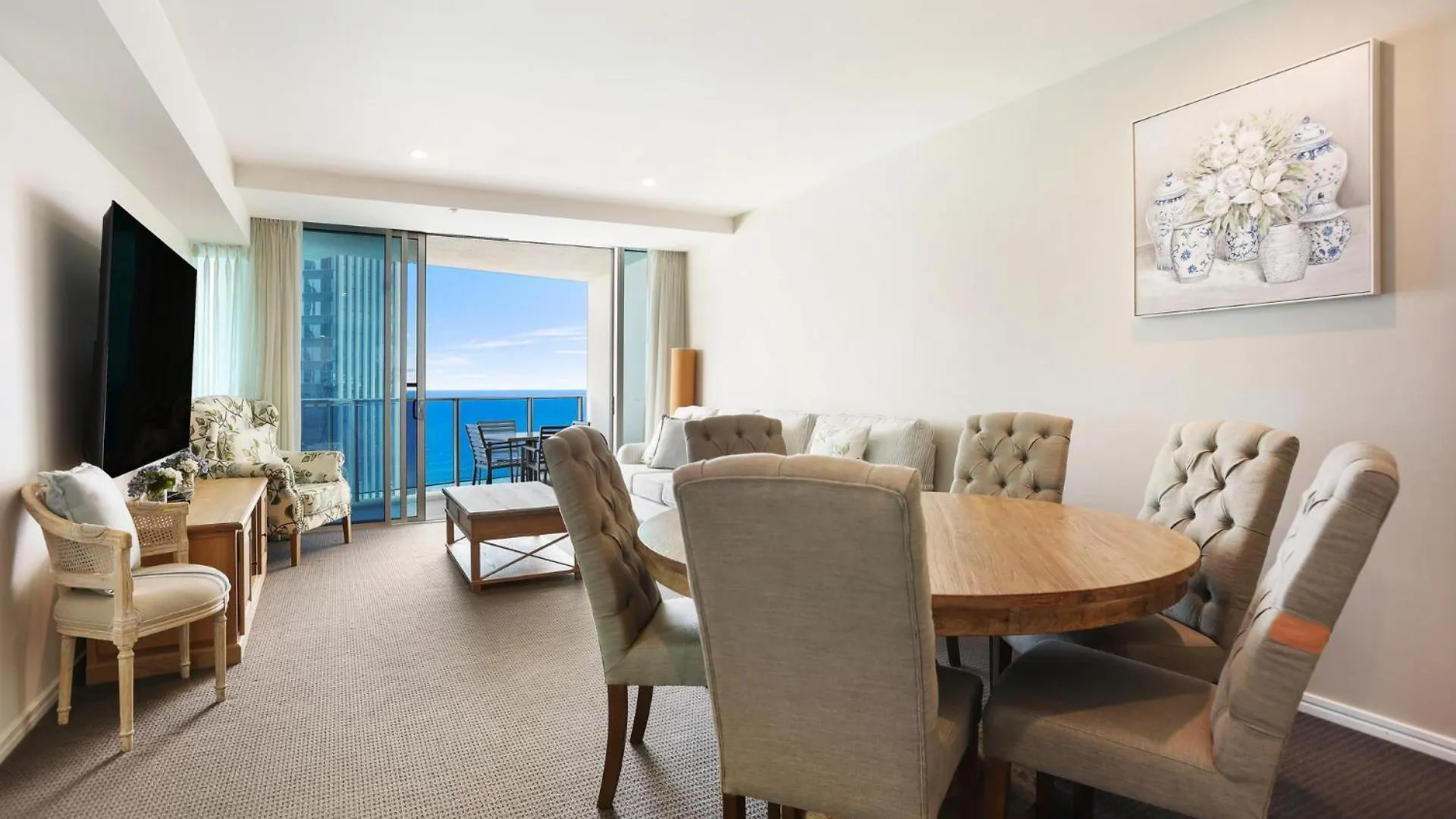 Number 1 H Residences - Wifi, Parking & By Holidays
