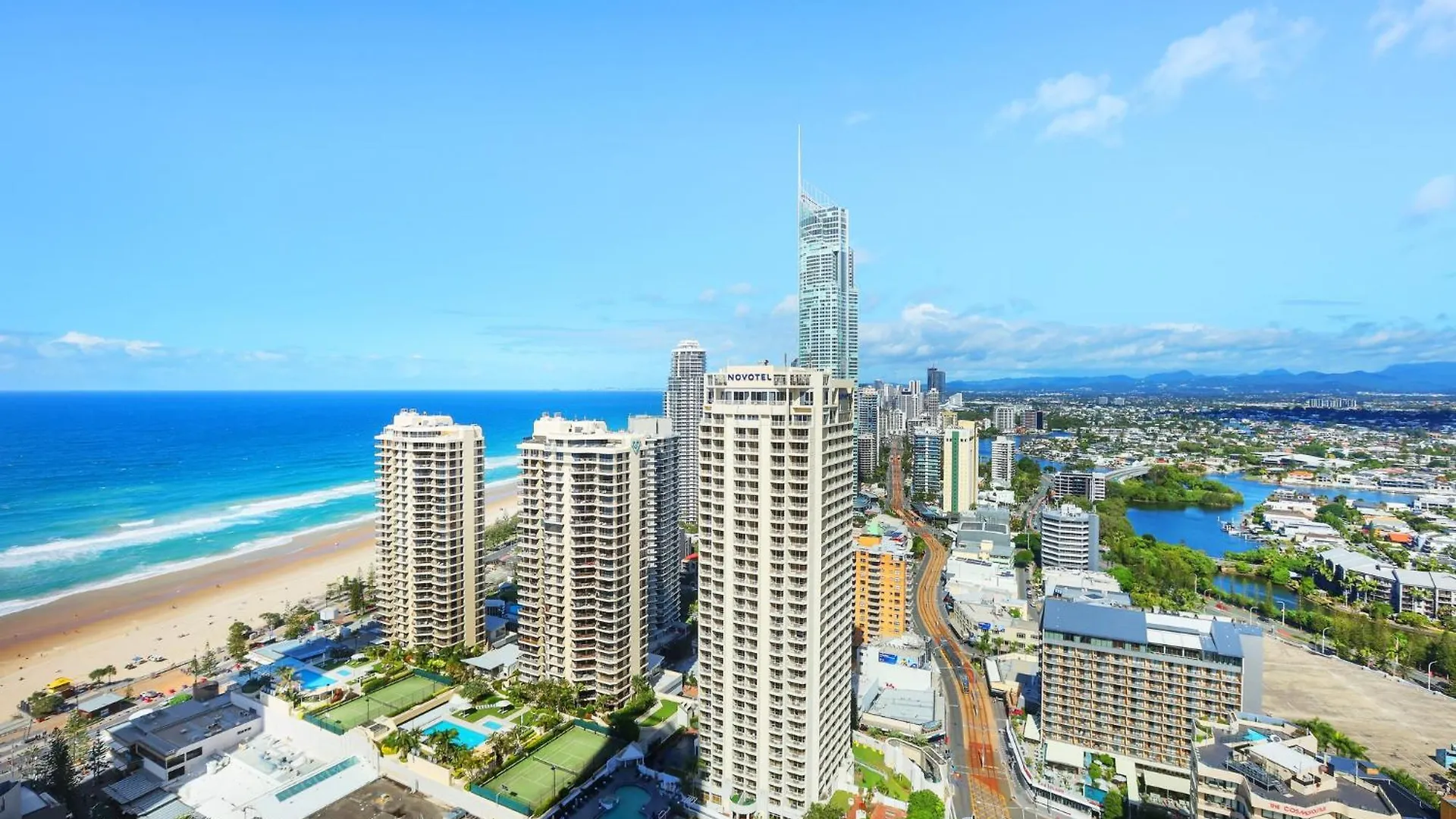 Number 1 H Residences - Wifi, Parking & By Holidays Apartamento *