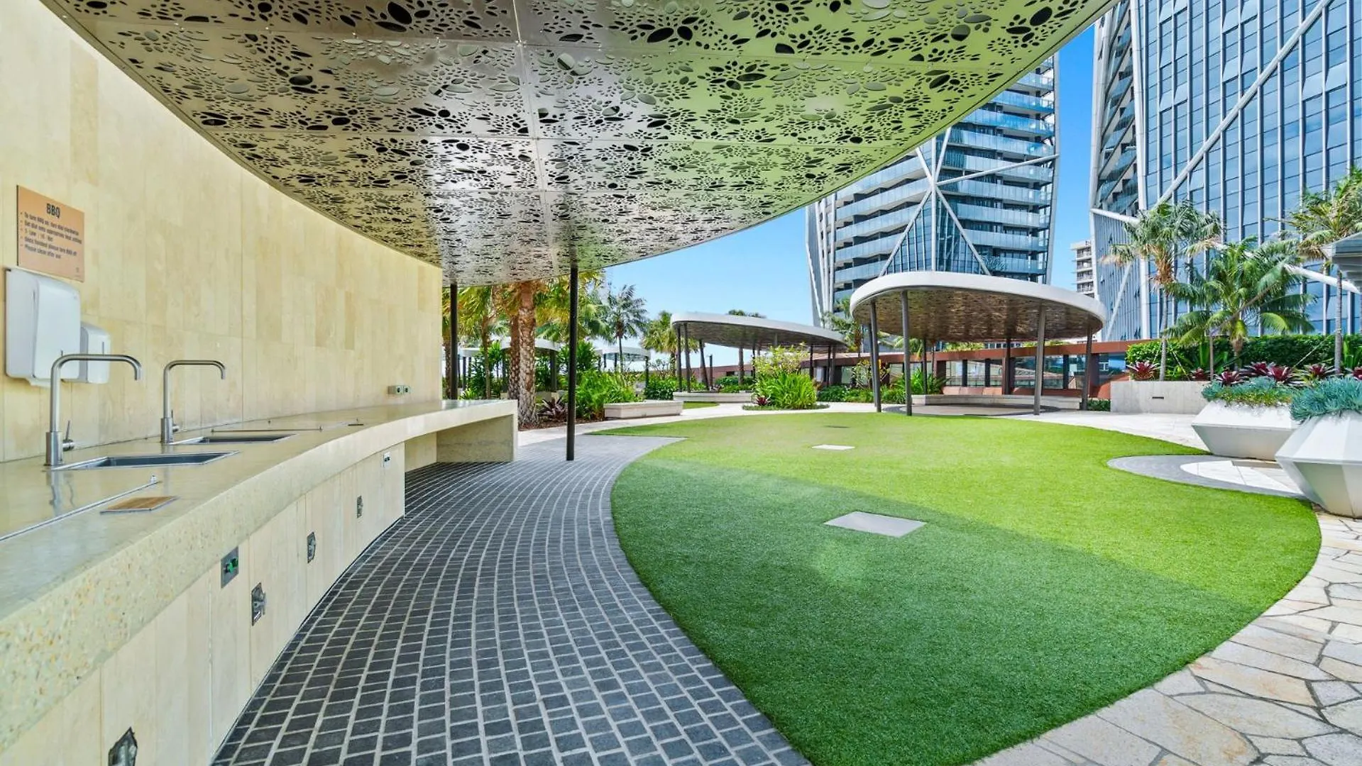 Luxury One Bedroom Gold Coast