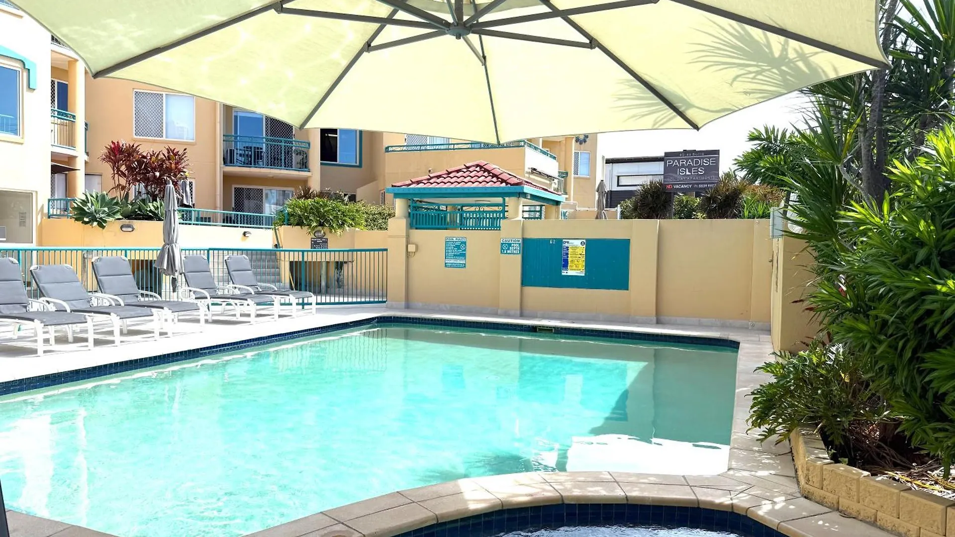 Chevron Island - Cozy And Convenient *